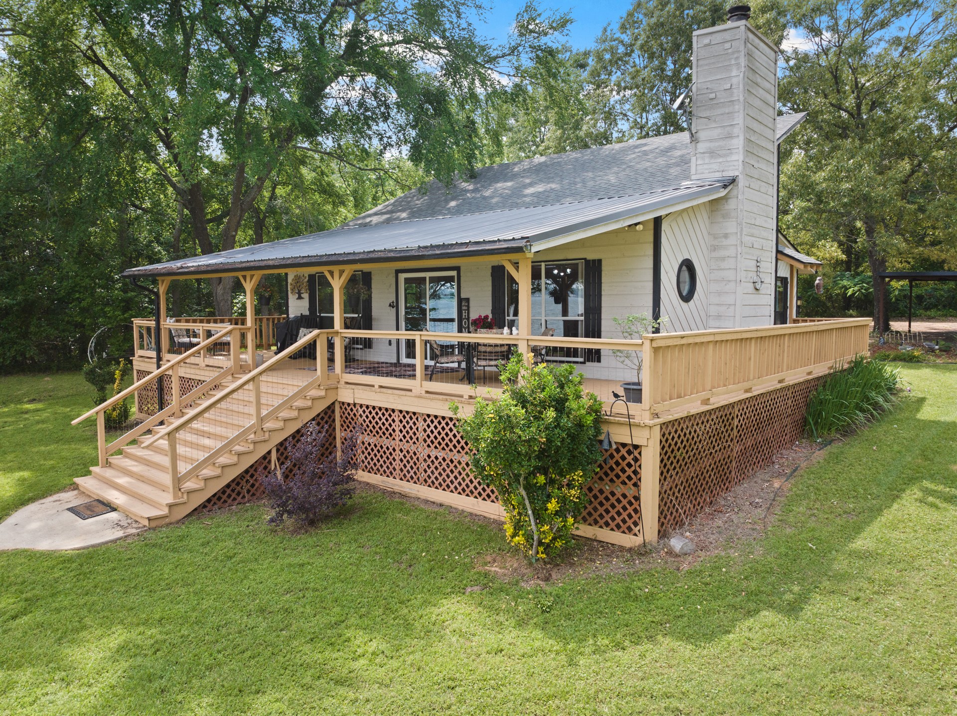 90 County Road 2740