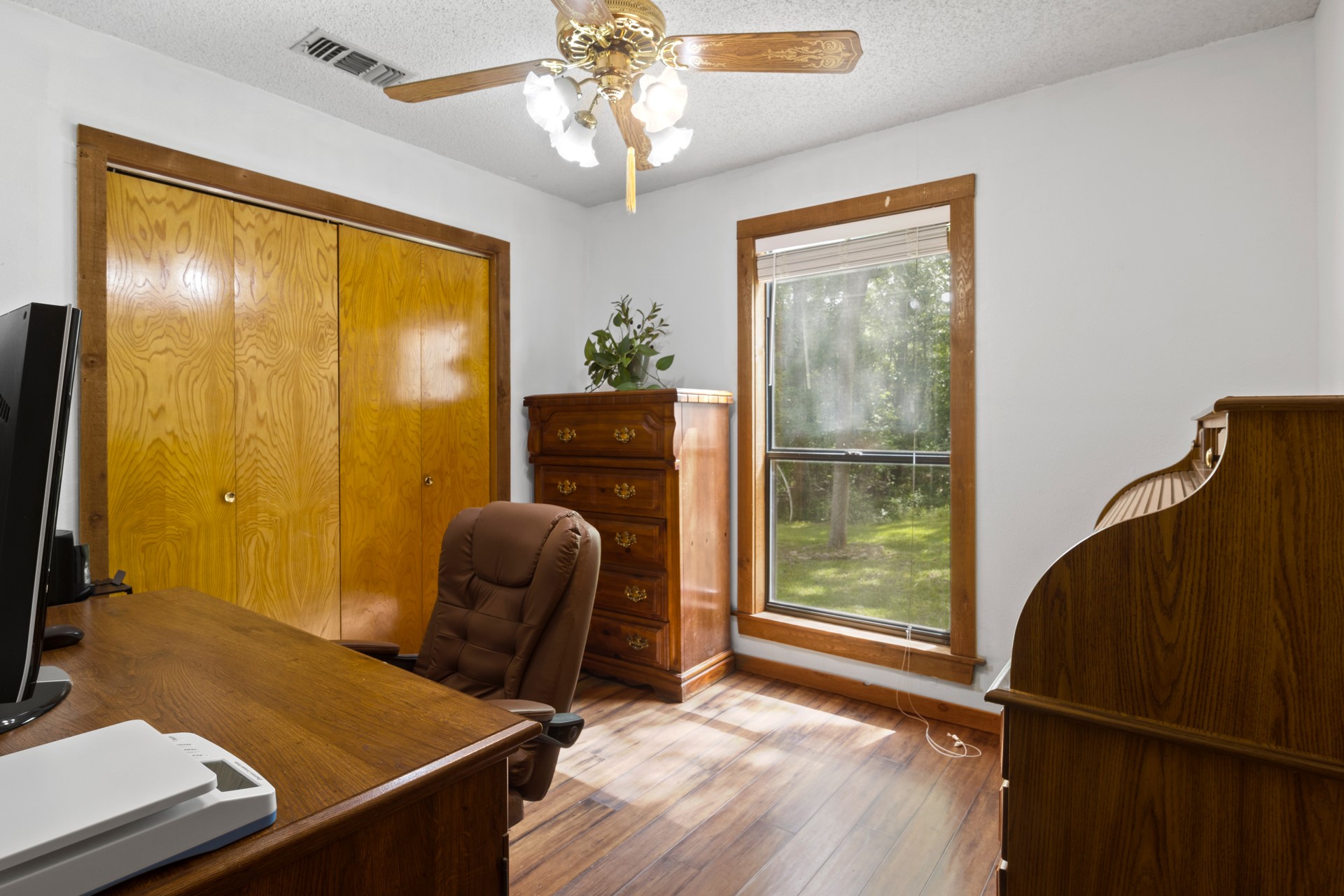 90 County Road 2740