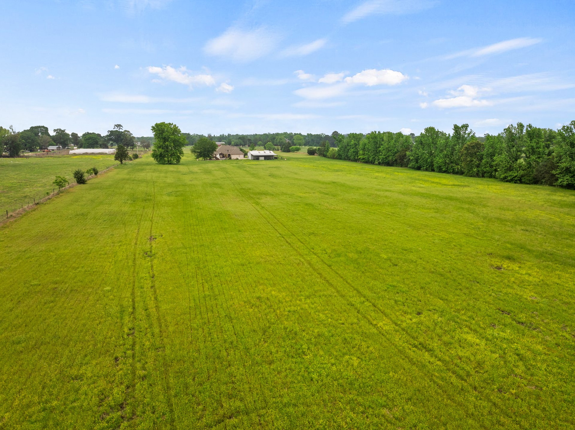 2320 W Hwy 11