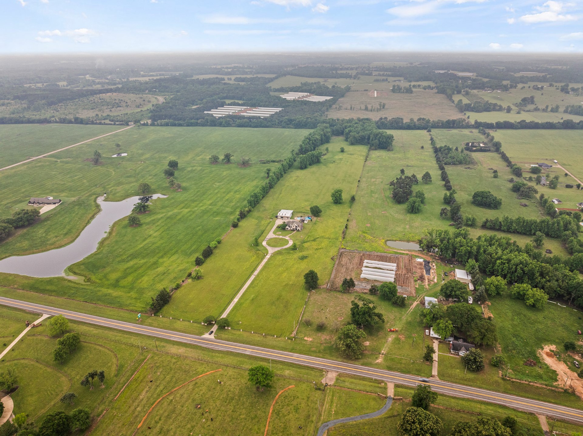 2320 W Hwy 11