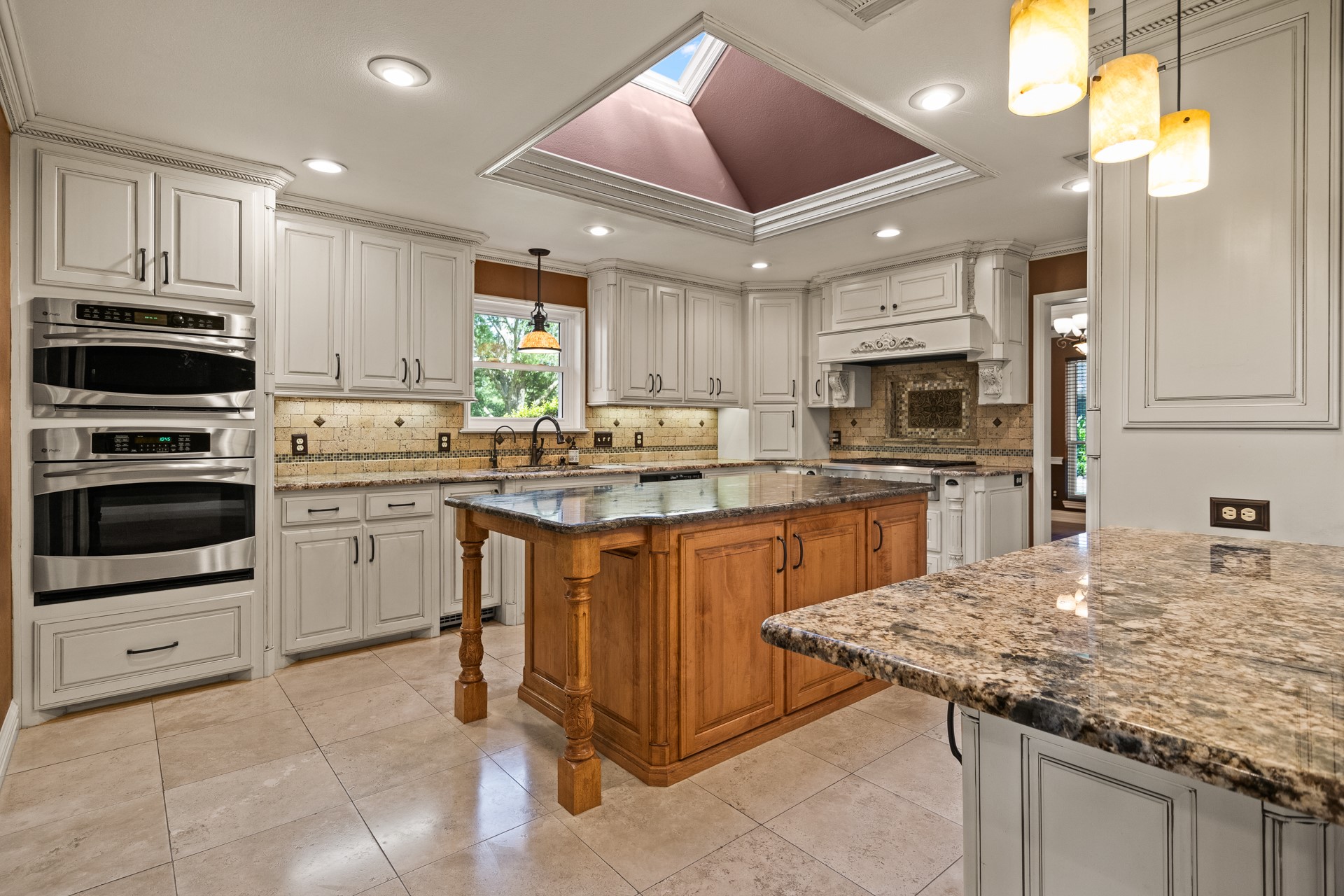 212 Turnberry Circle