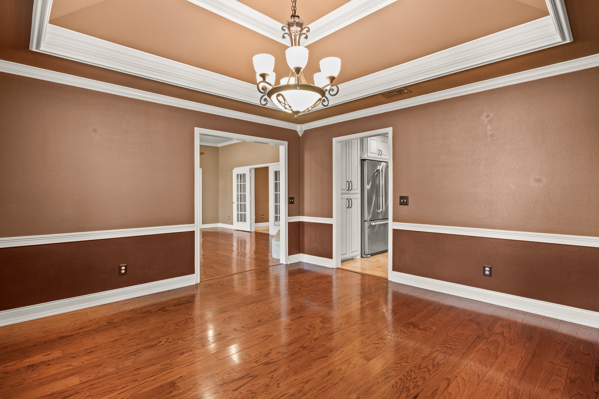 212 Turnberry Circle