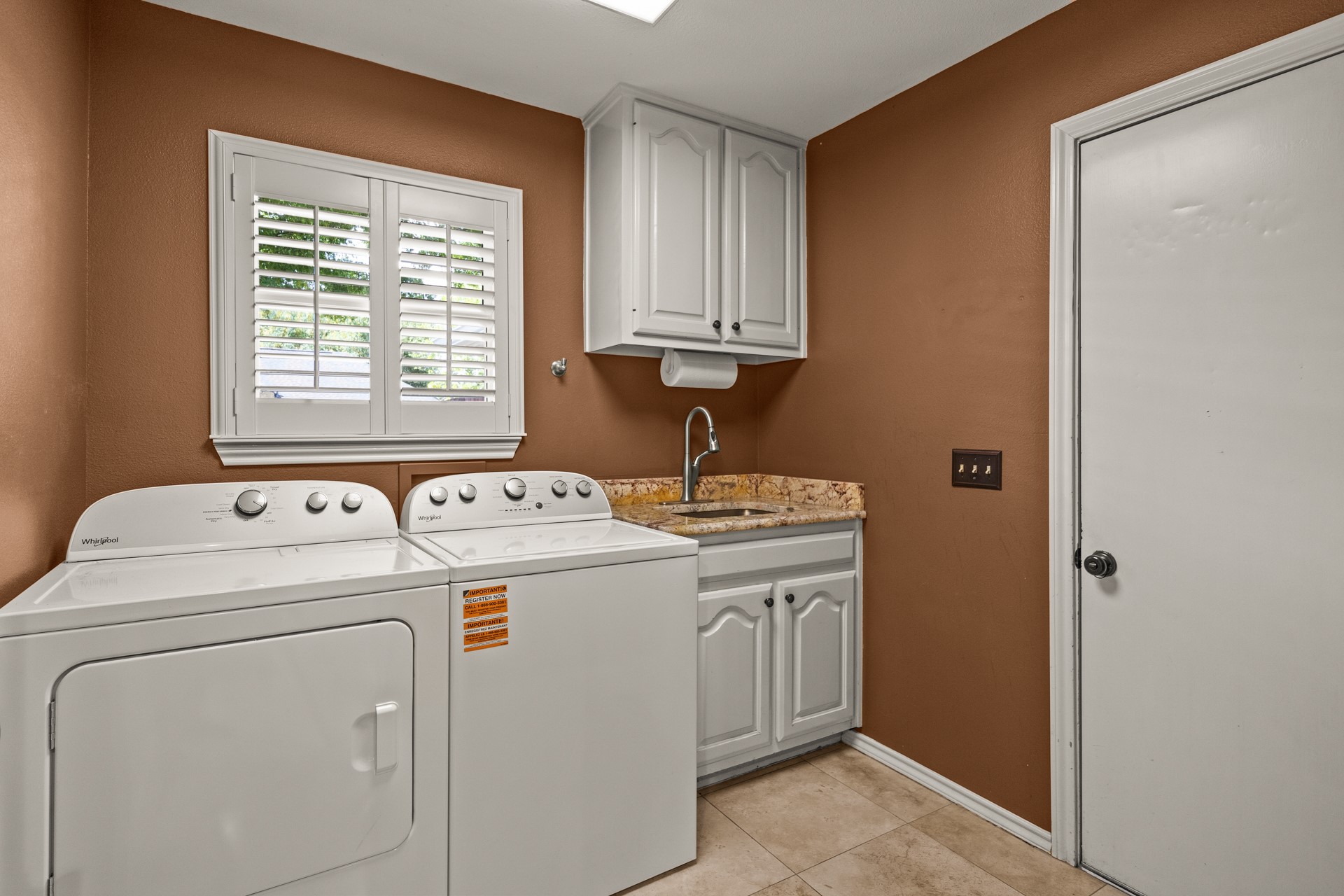 212 Turnberry Circle