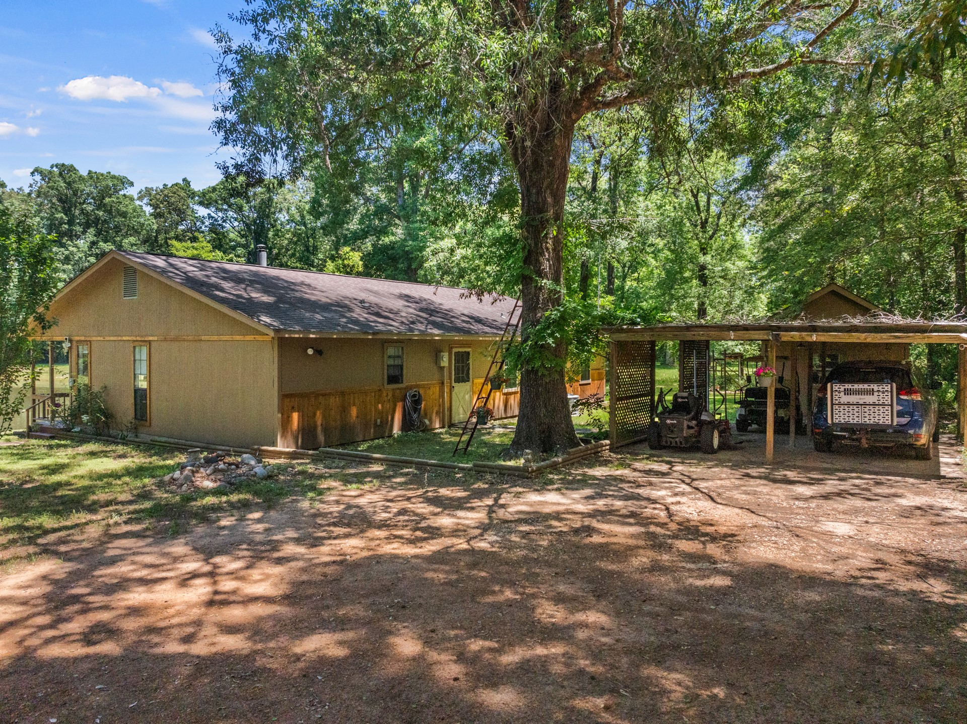 4469 County Road 1579
