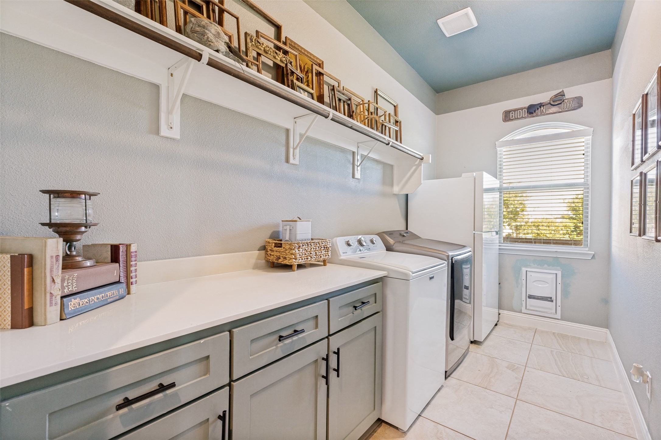 1212 Karsten Ridge Pass