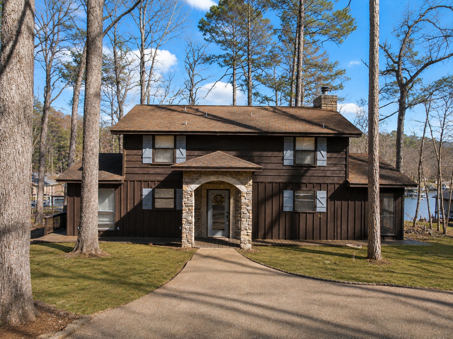 203 King Laurence