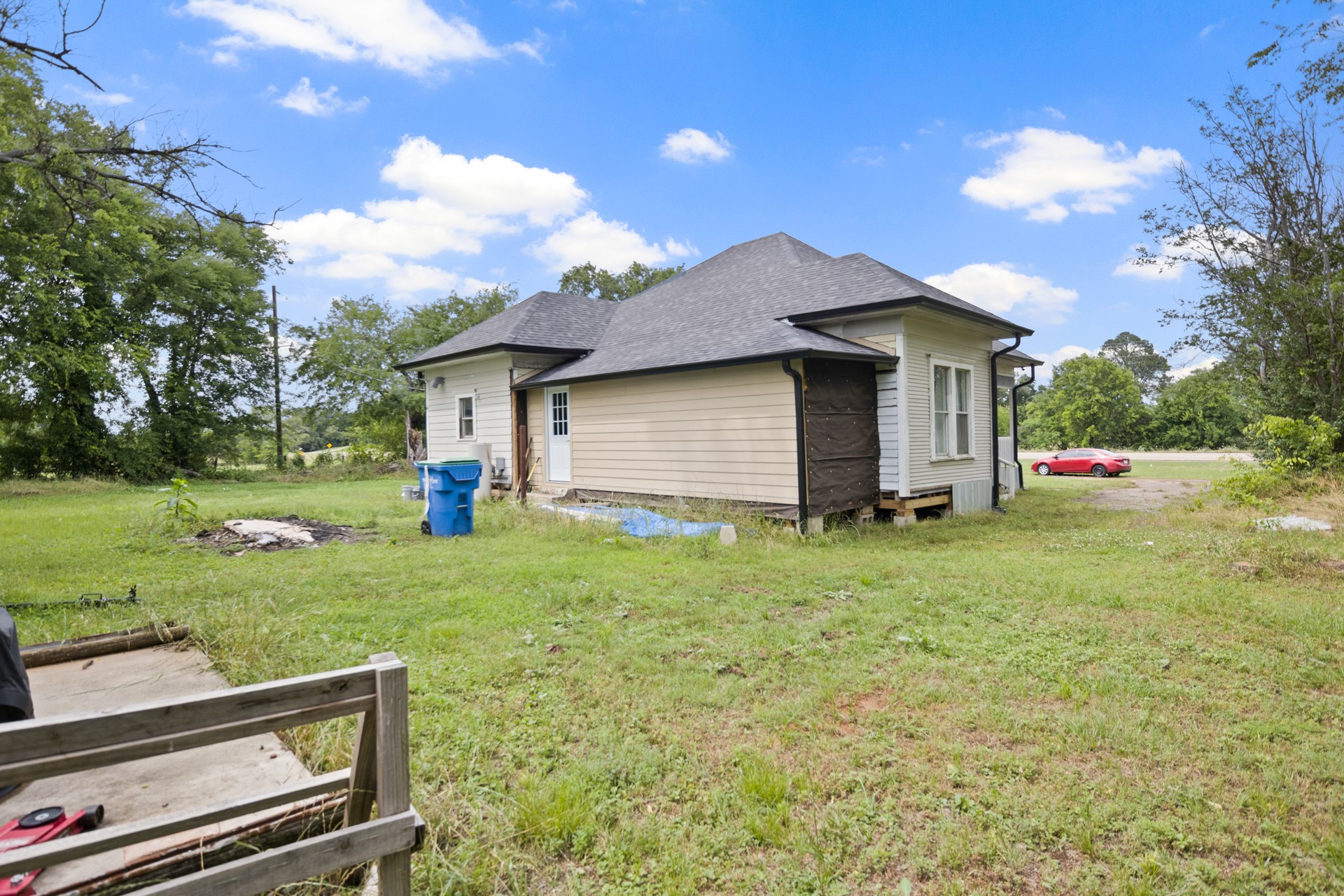 4670 Texas Highway 49