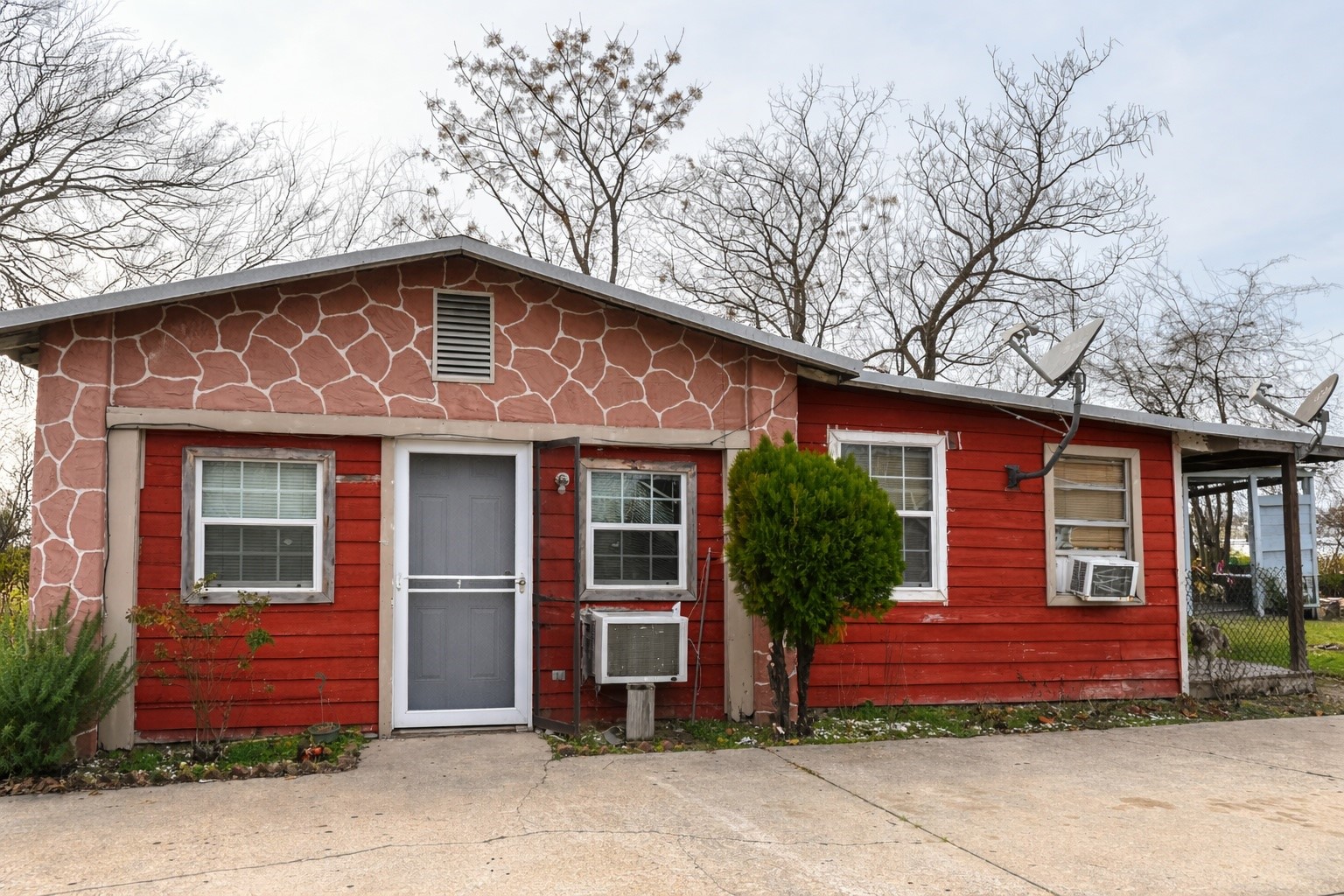 108 N Ellis Ave Avenue