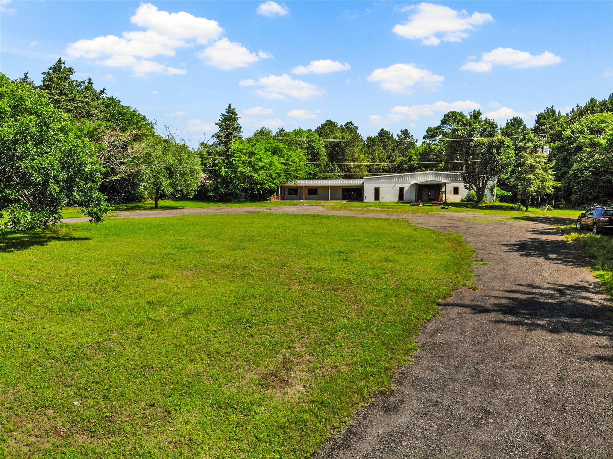 1301 HWY 11