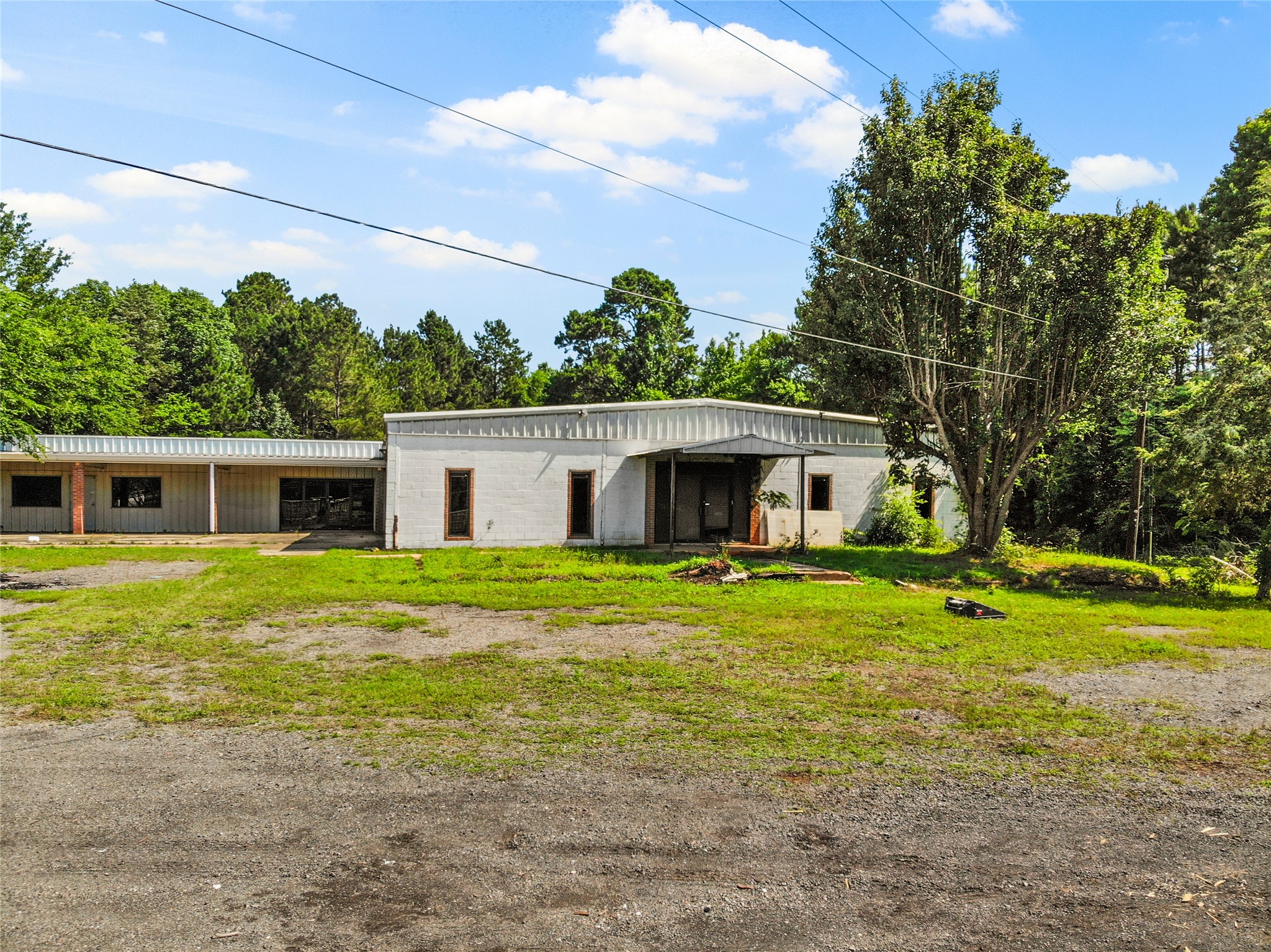 1301 HWY 11