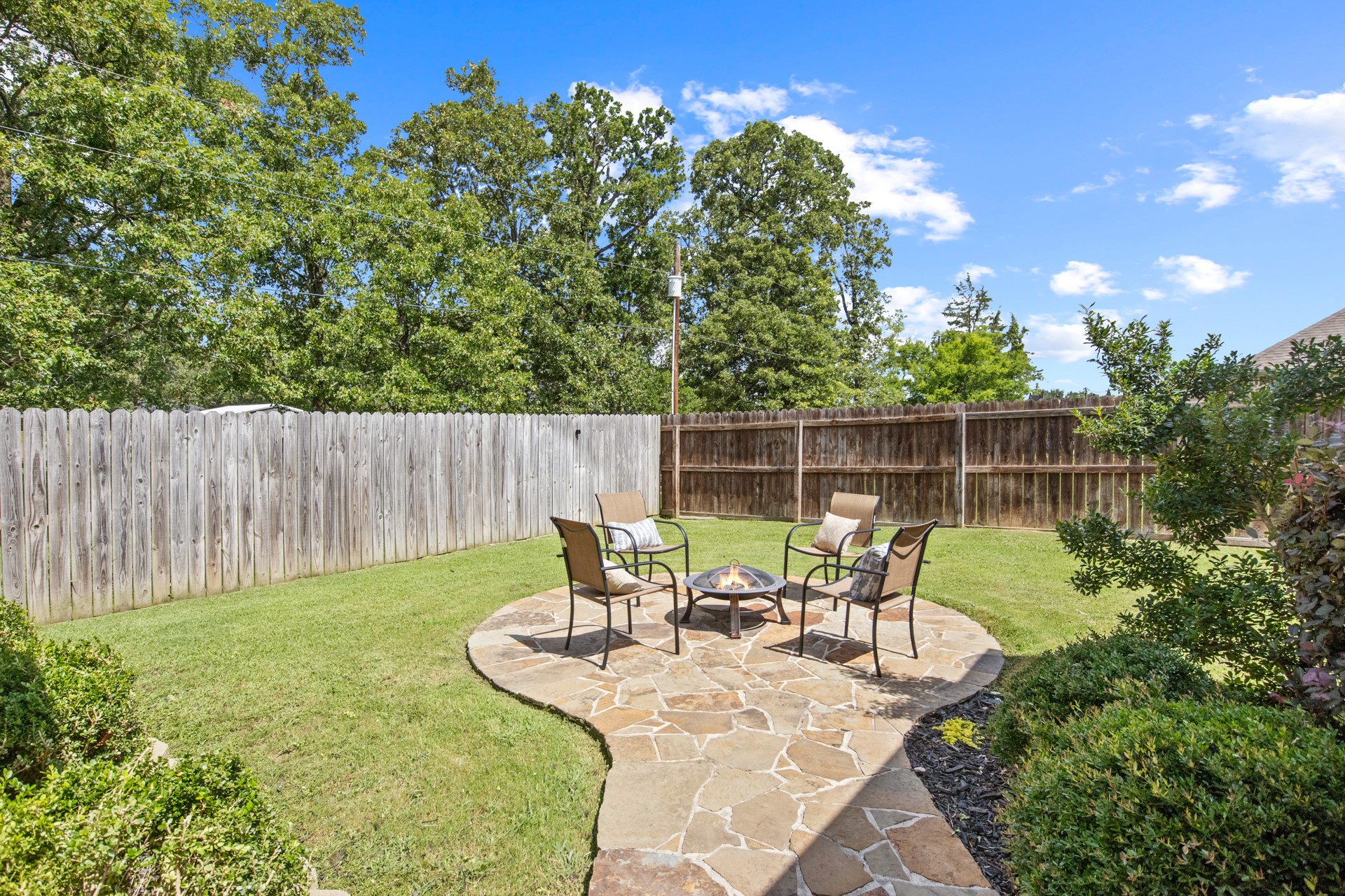 2729 Stone Briar
