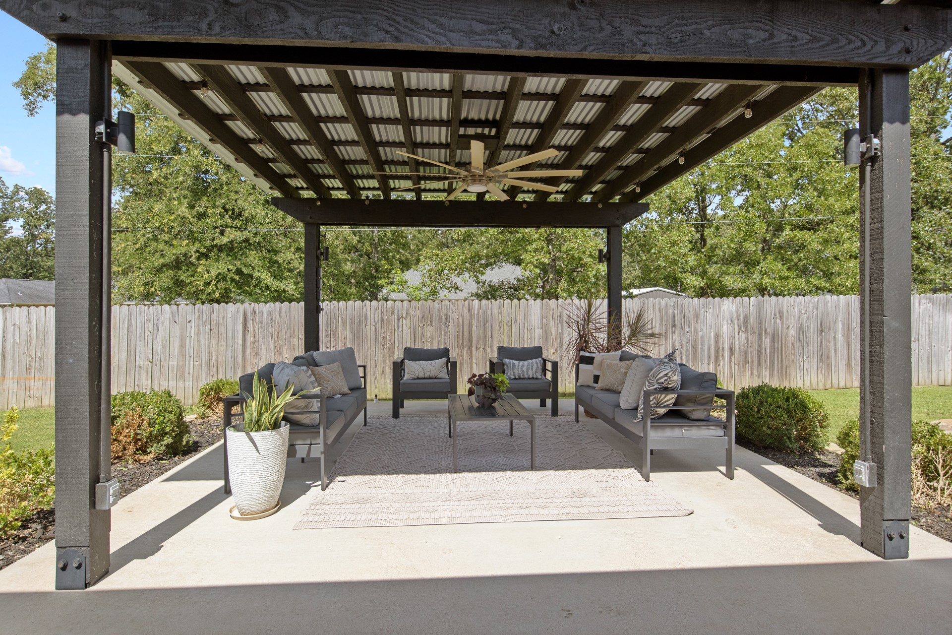 2729 Stone Briar