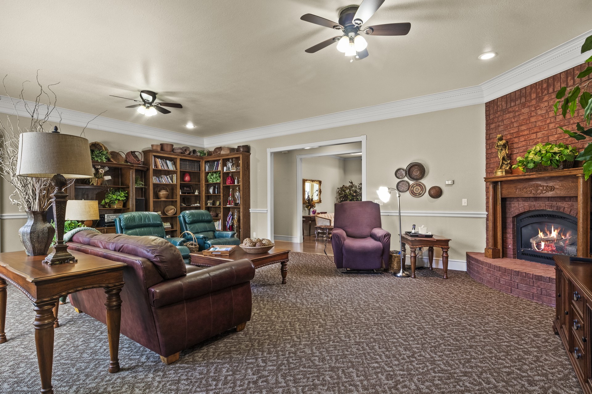 903 Deer Trail Ln