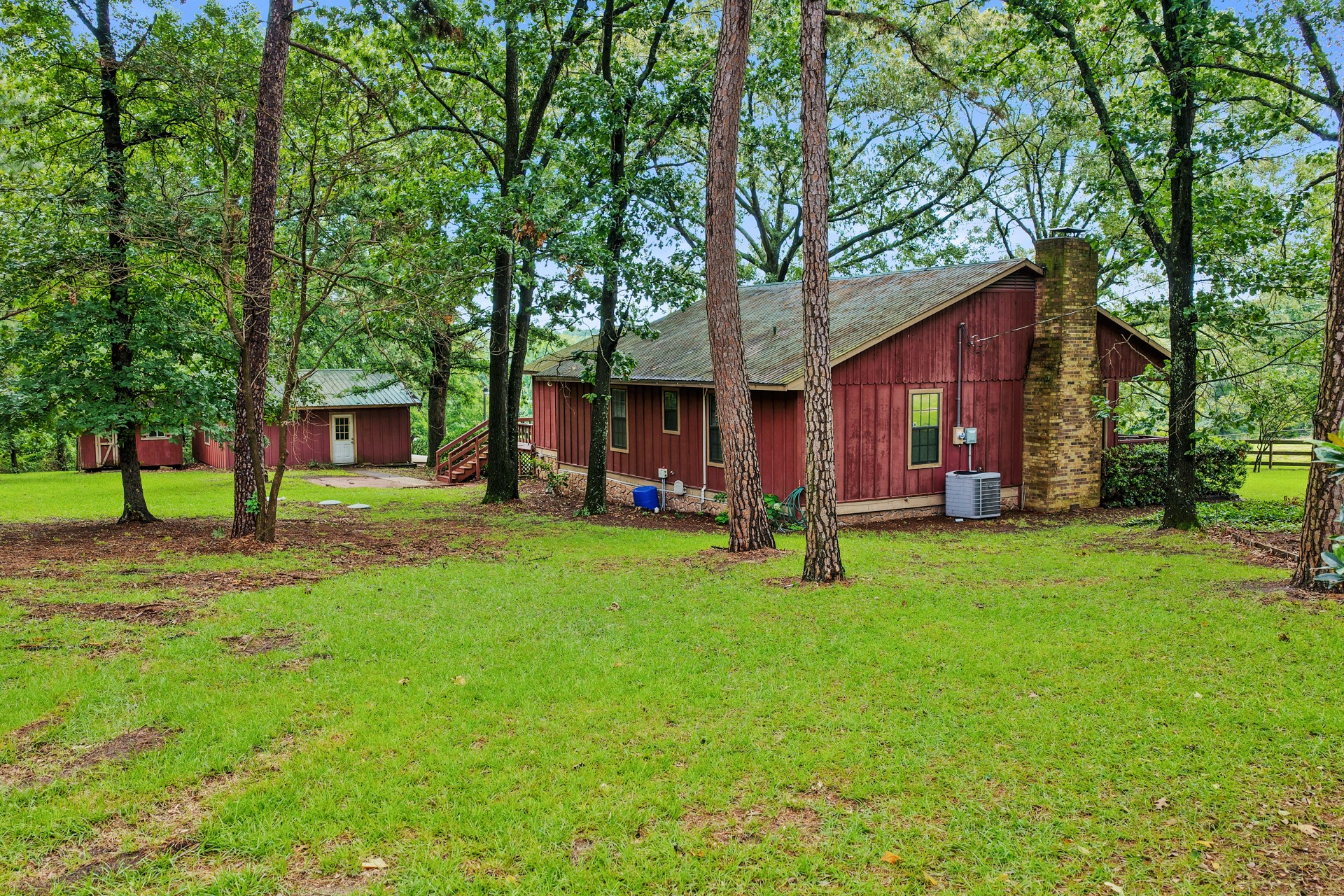 8659 Farm Road 115