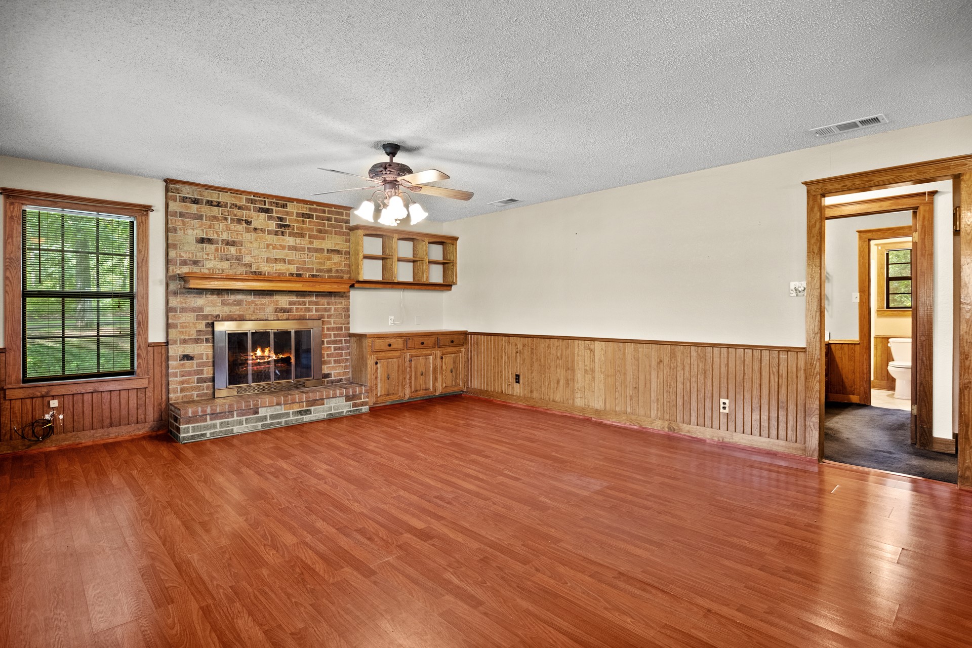 8659 Farm Road 115
