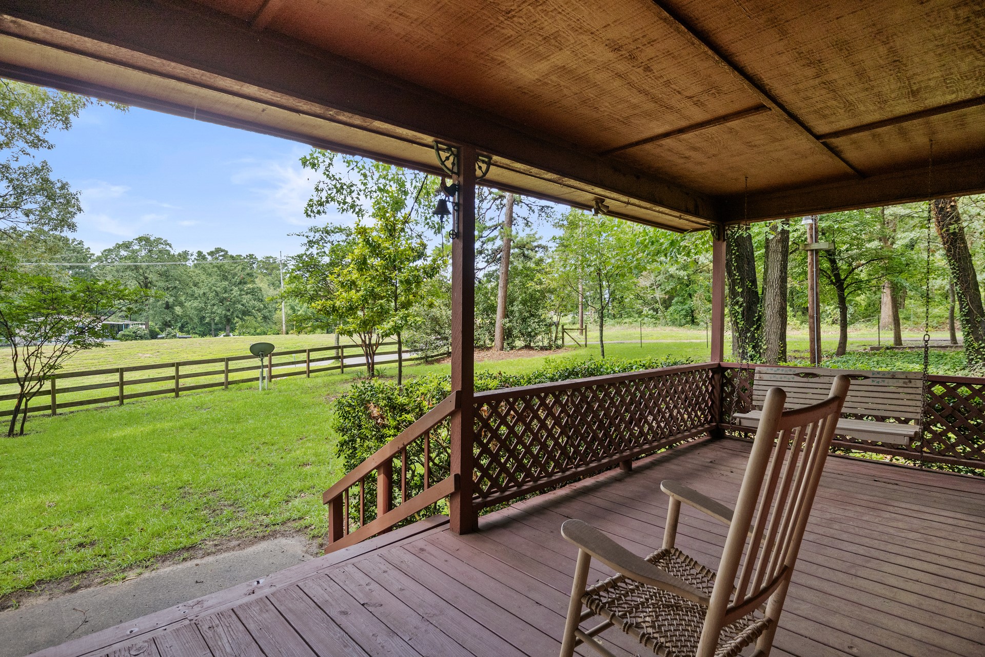 8659 Farm Road 115