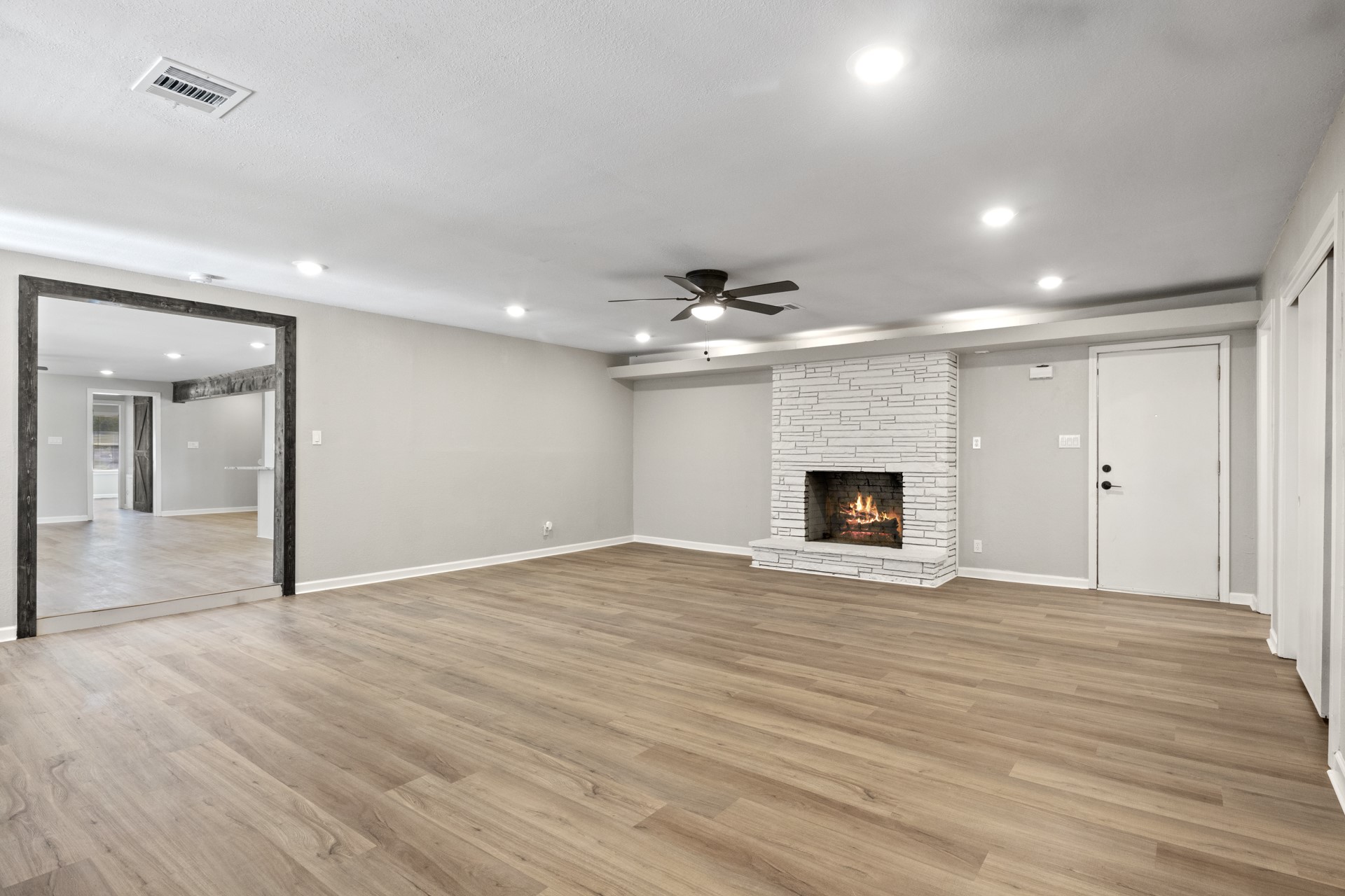 700 W Broadway Street