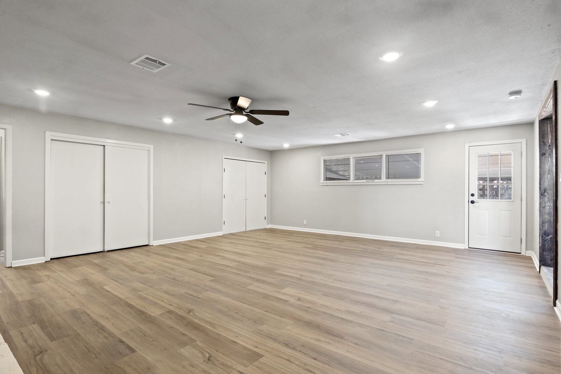 700 W Broadway Street