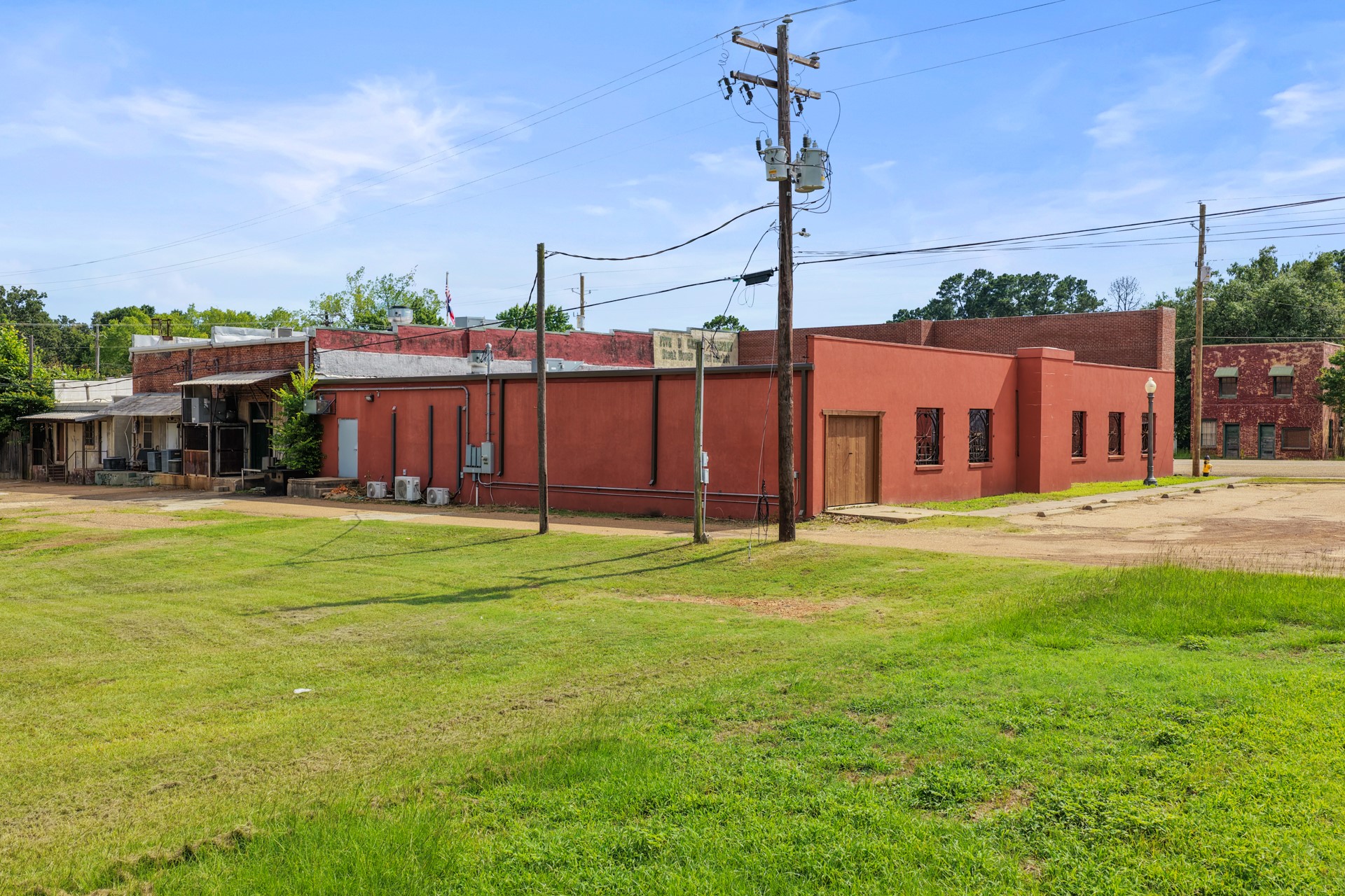 8 N Main Street