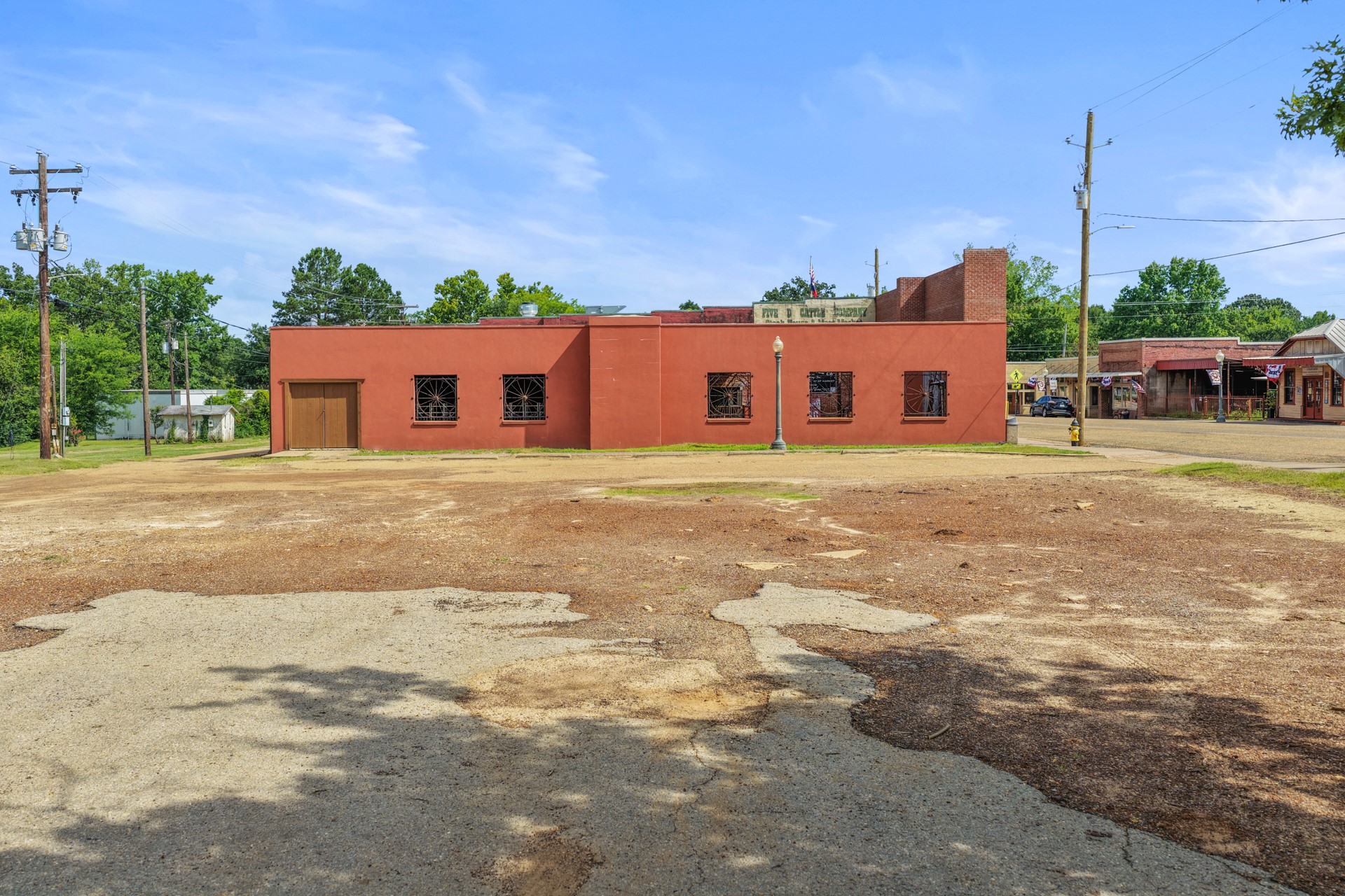 8 N Main Street