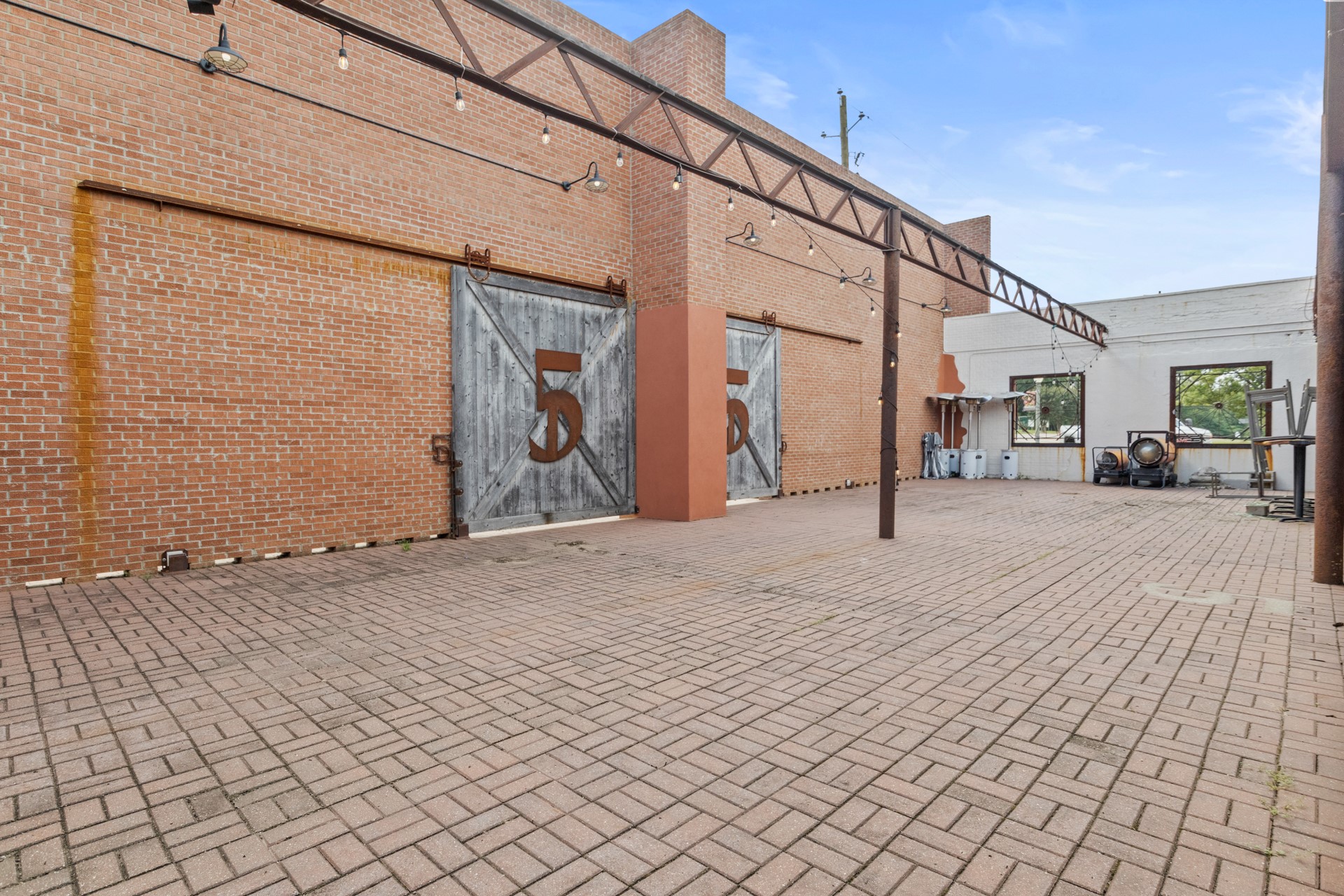 8 N Main Street