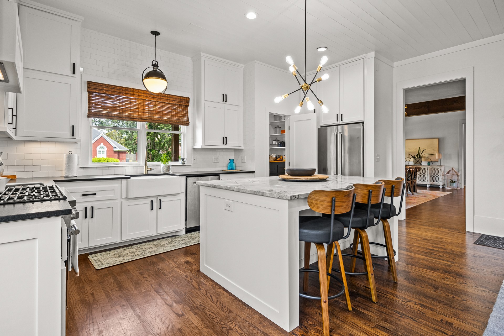 507 Greenhill Park Avenue