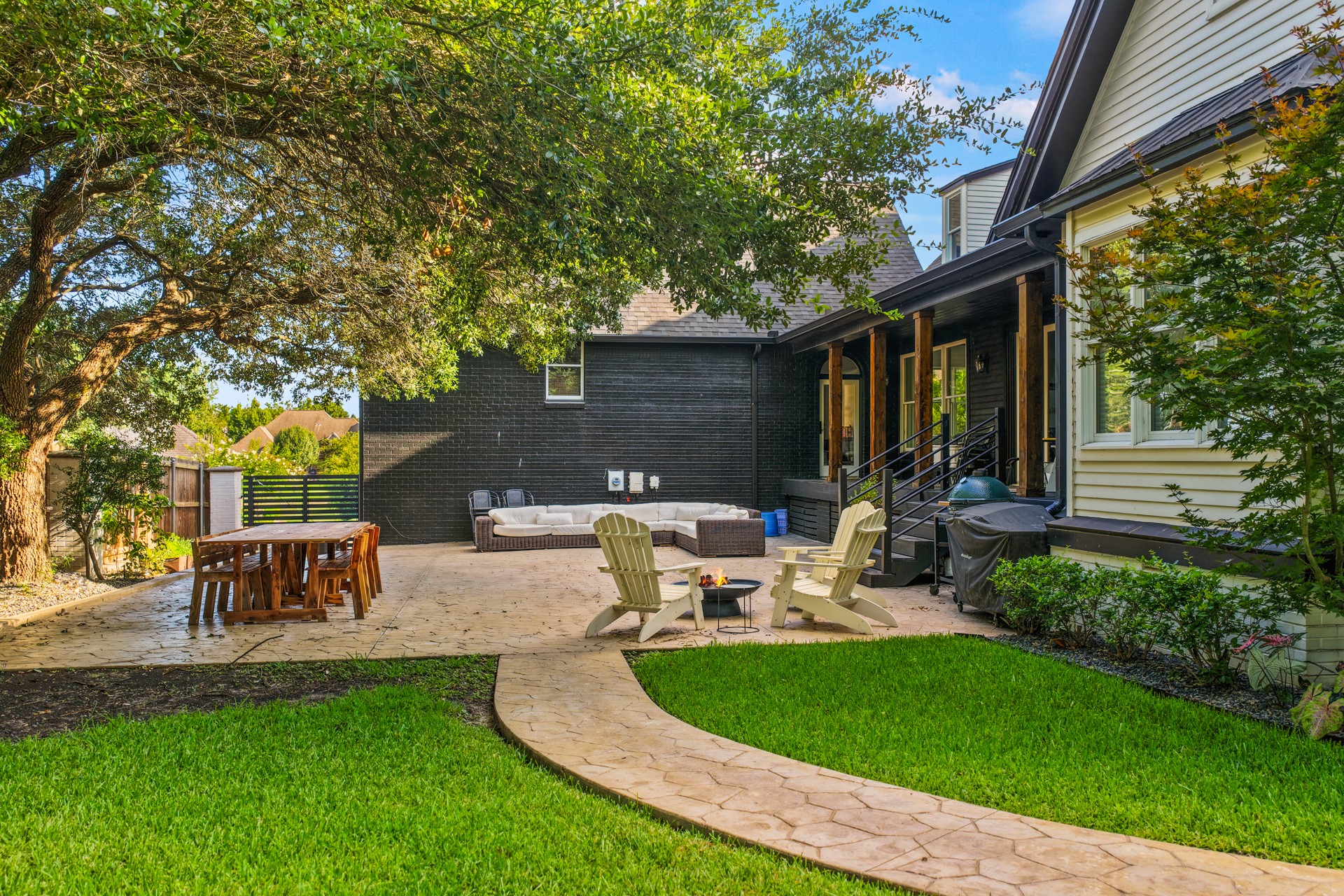 507 Greenhill Park Avenue