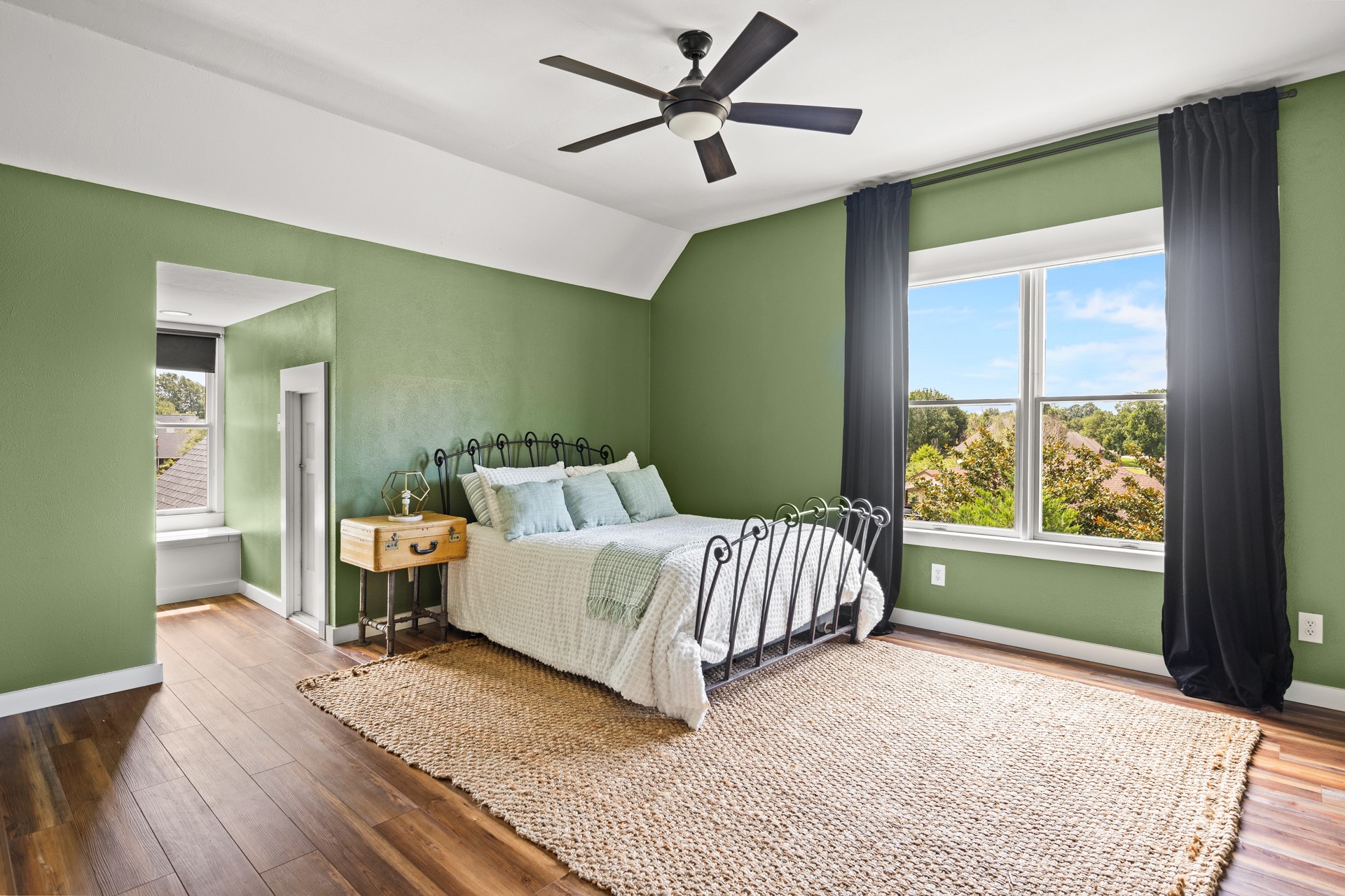 507 Greenhill Park Avenue