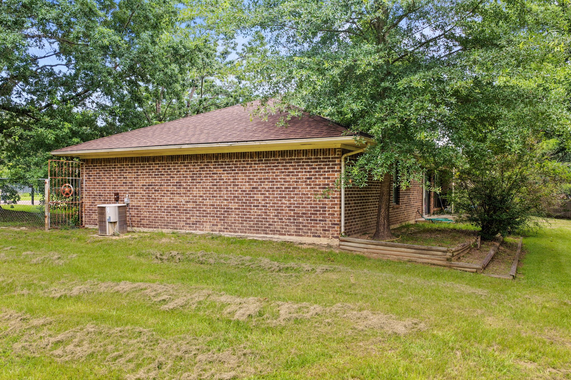 206 Carr Drive