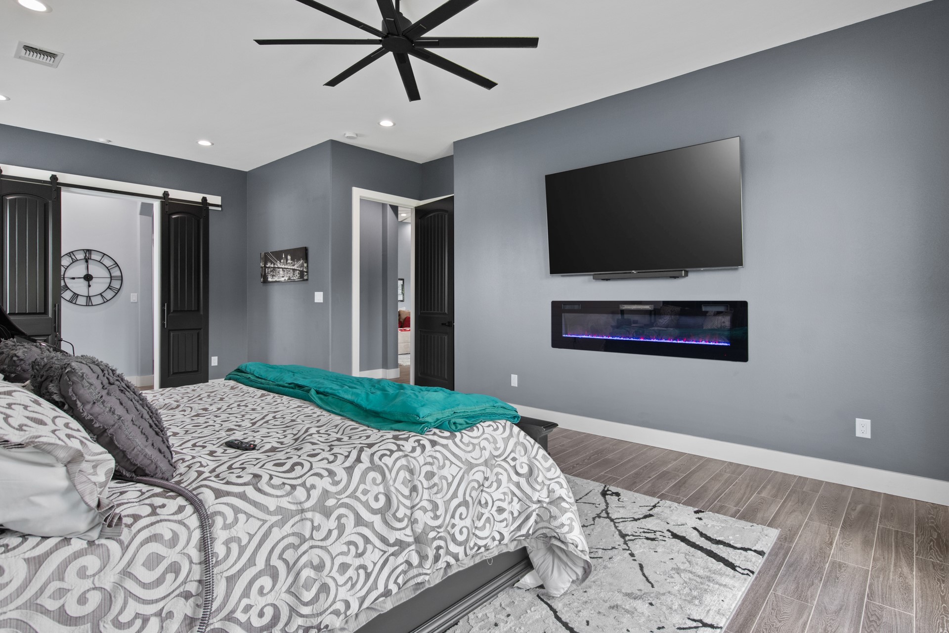 367 Private Road 54166