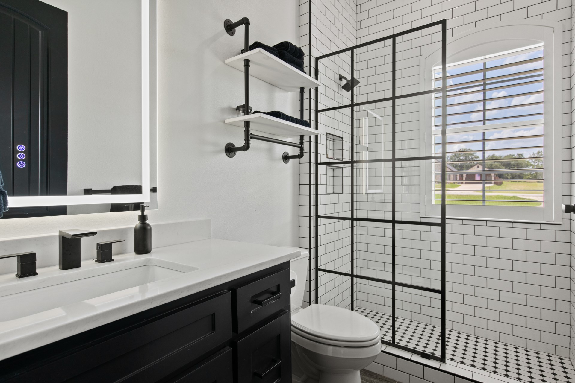 367 Private Road 54166