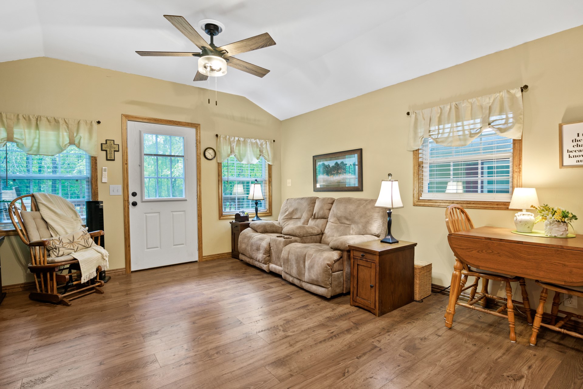 119 Private Road 52614