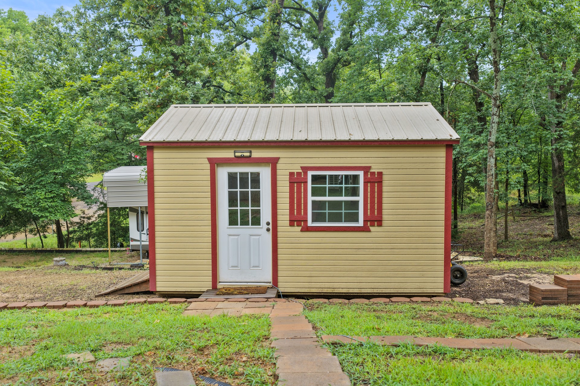 119 Private Road 52614