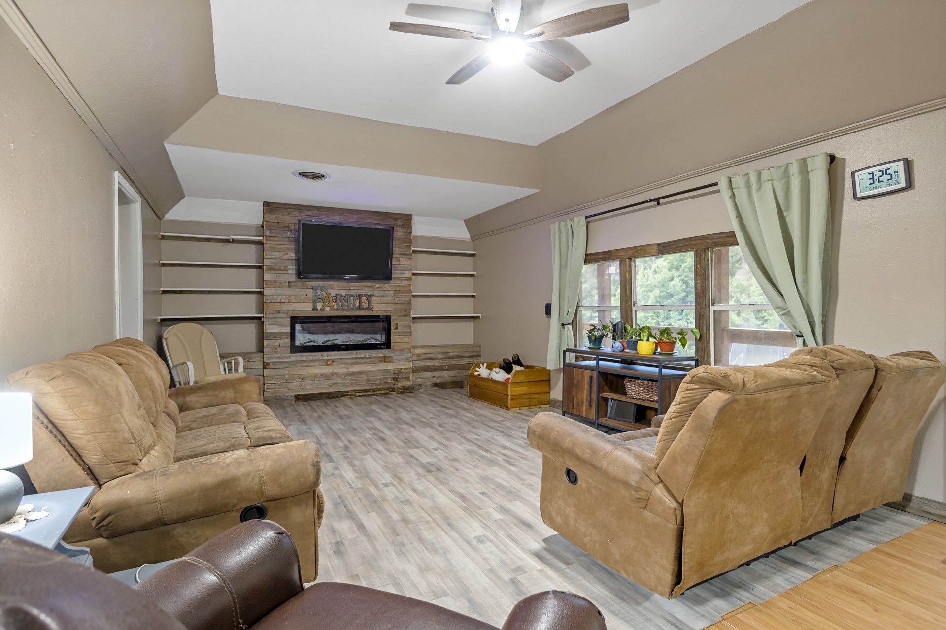 1710 COUNTY ROAD 2928