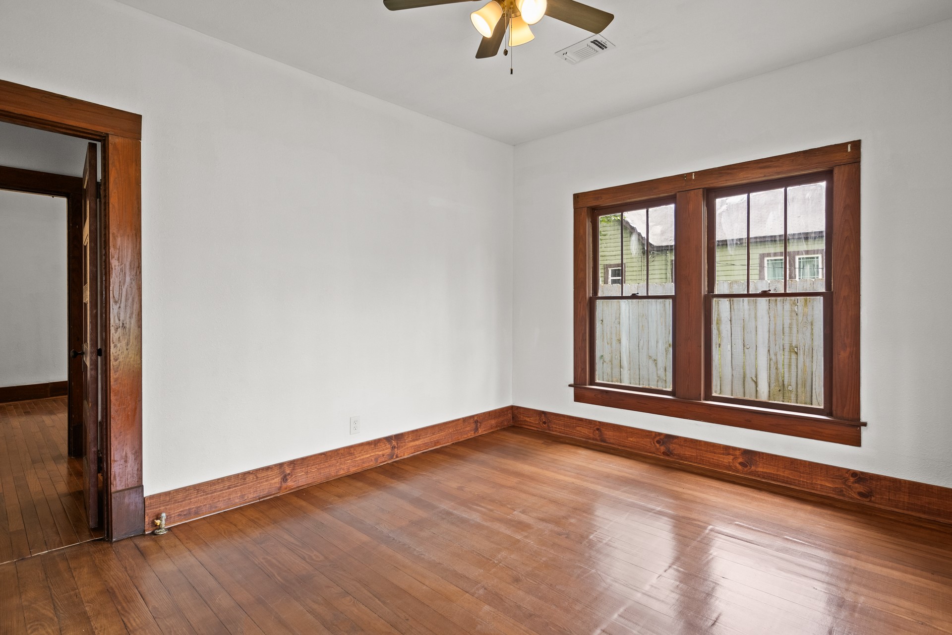 207 W 3rd Street