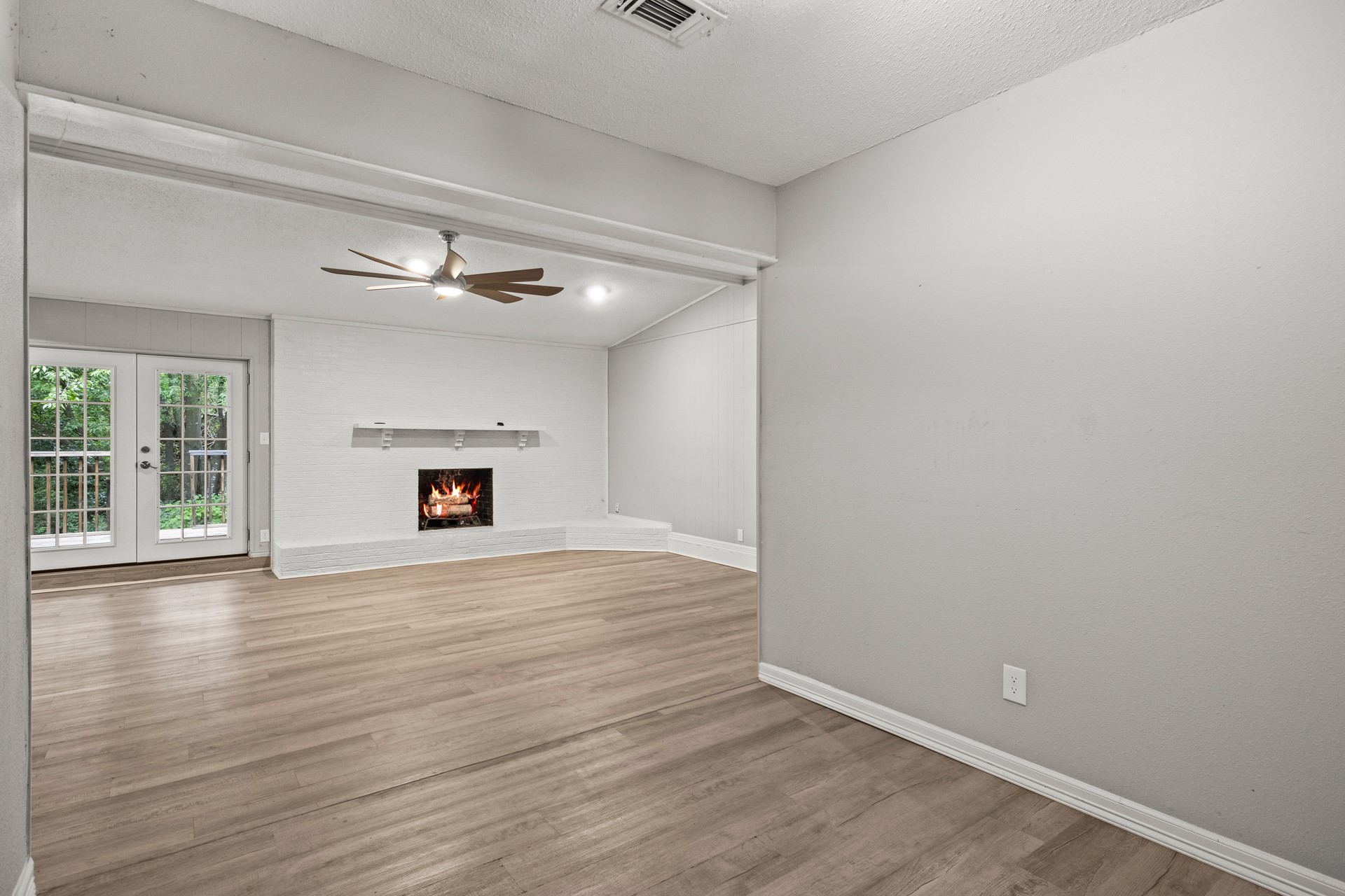 105 Kent Drive