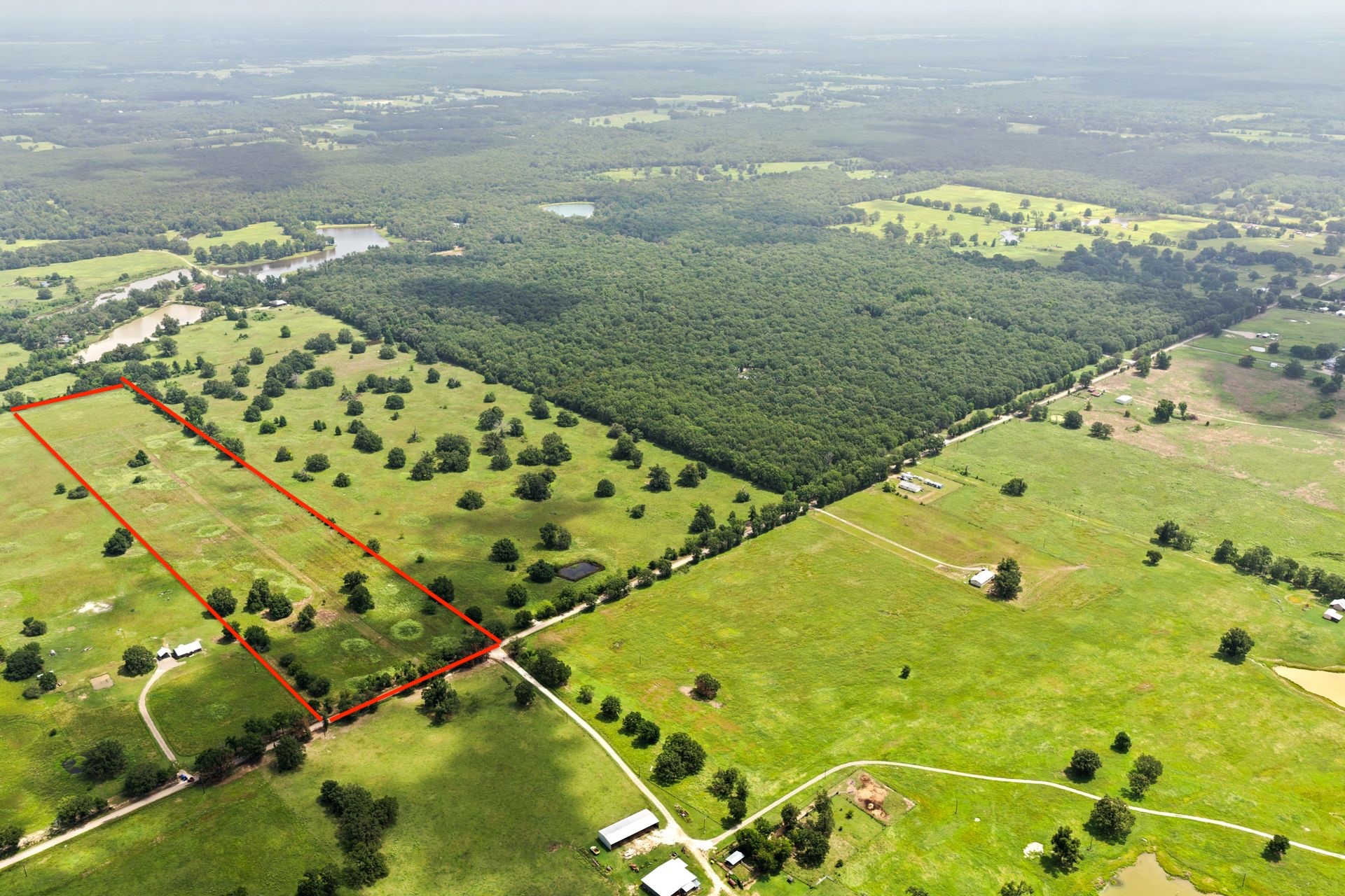 495 NE County Road 2220