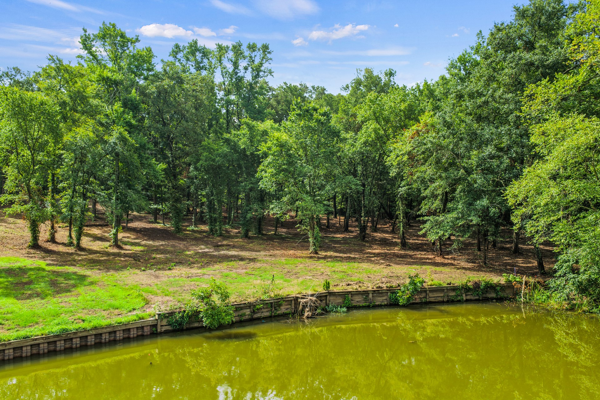 133 Sandy Lake
