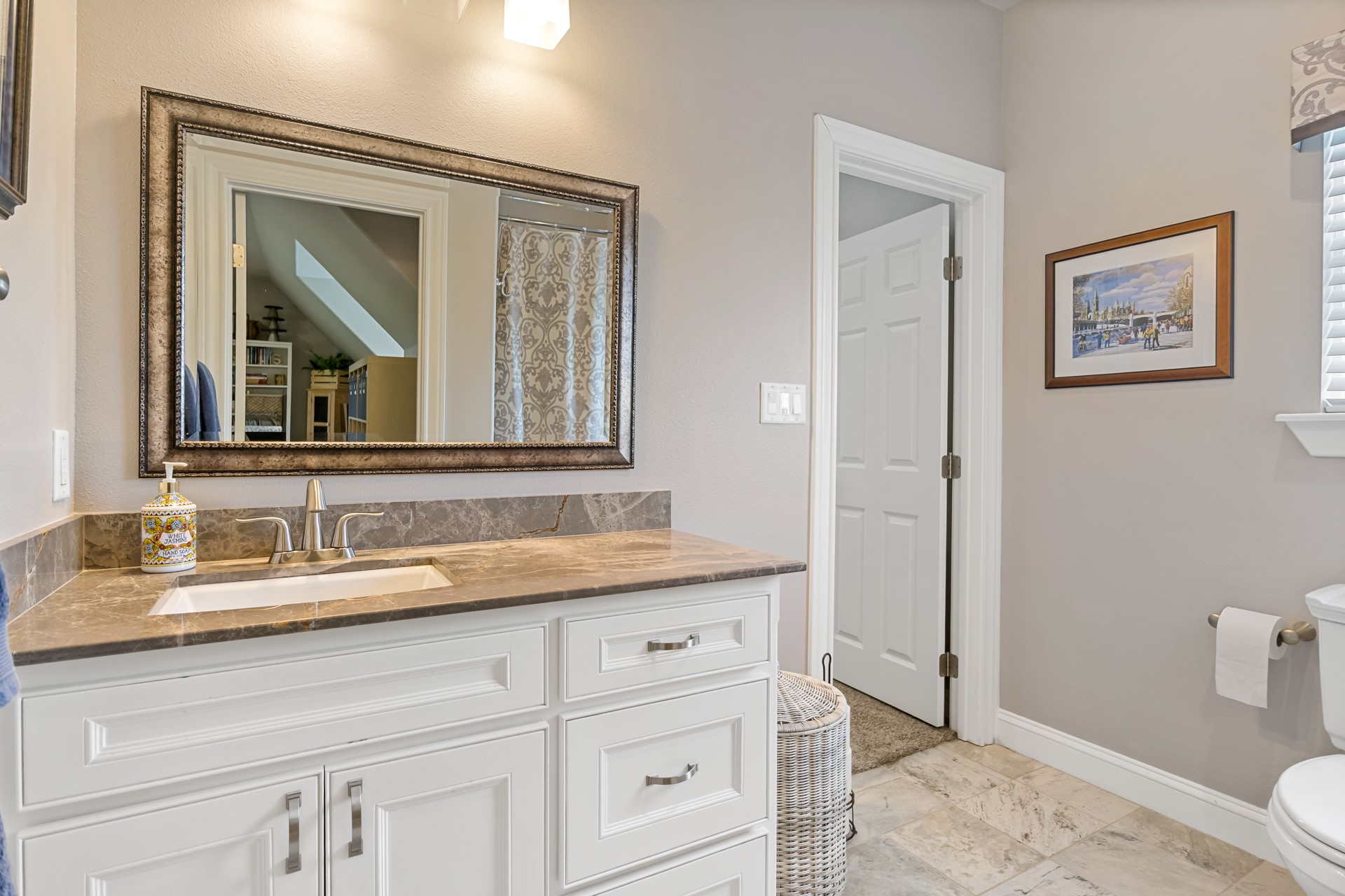 245 Private Road 2714
