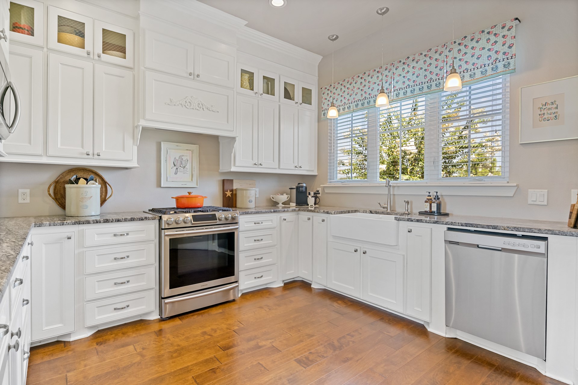 245 Private Road 2714