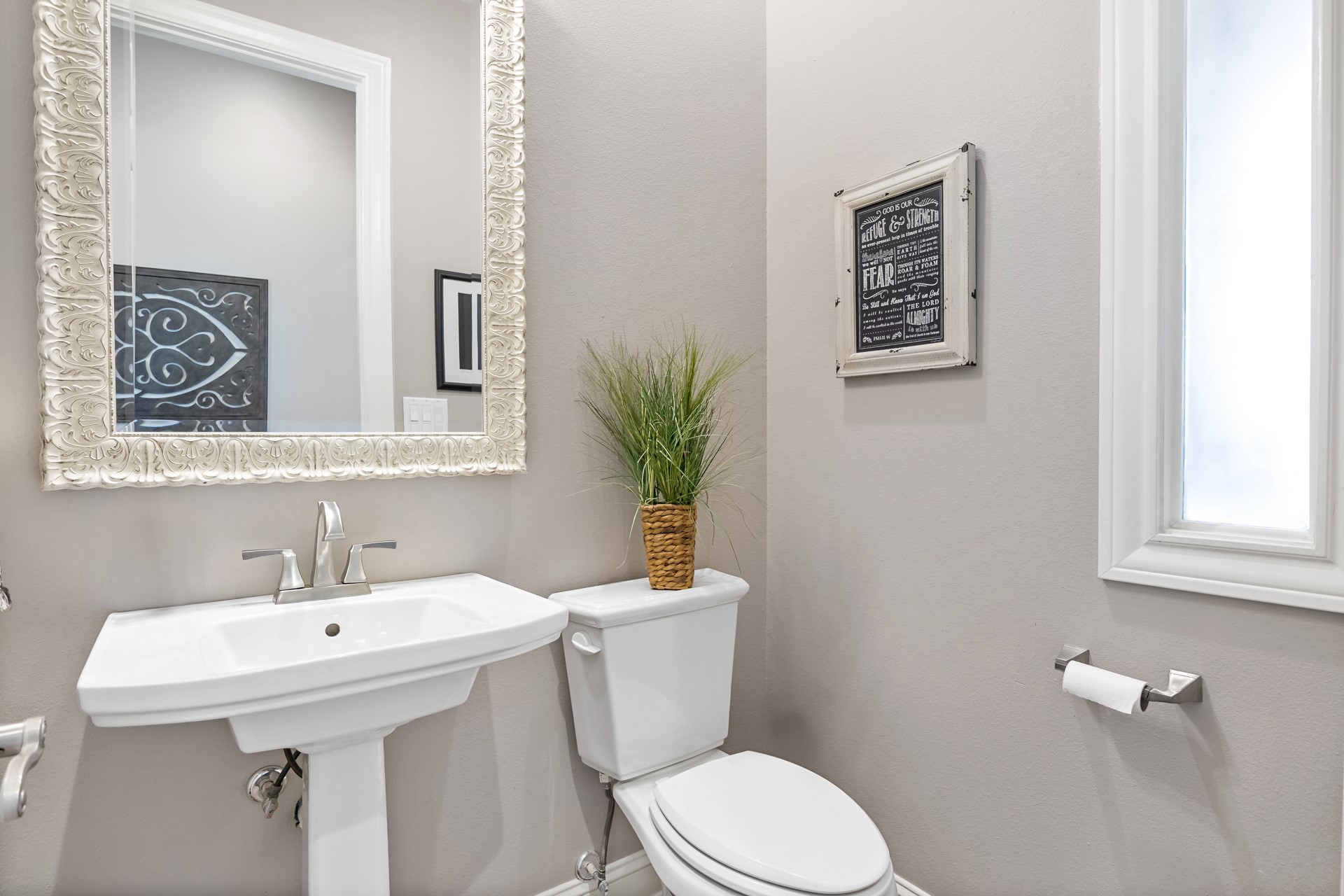 245 Private Road 2714