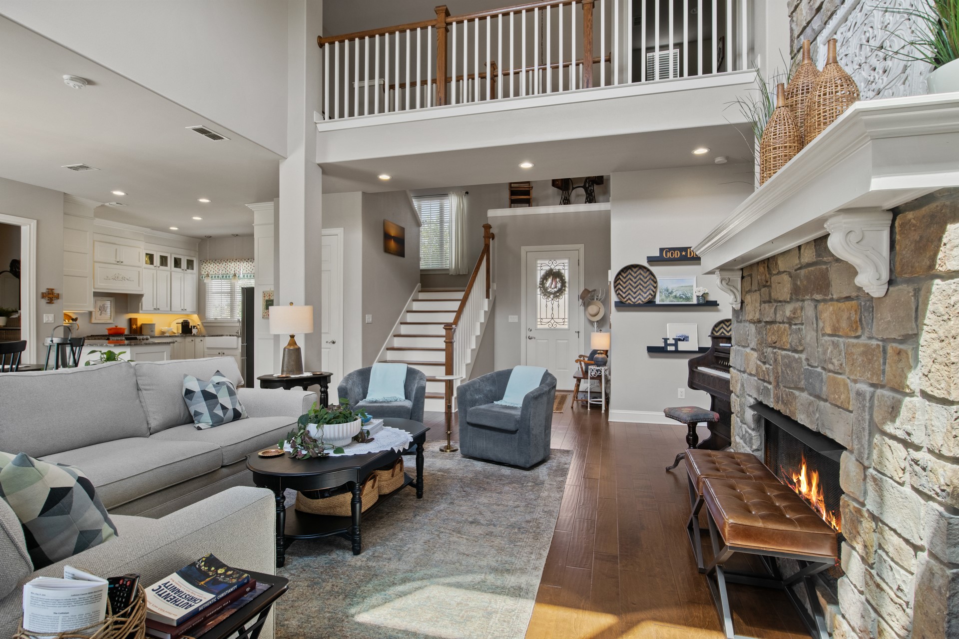 245 Private Road 2714