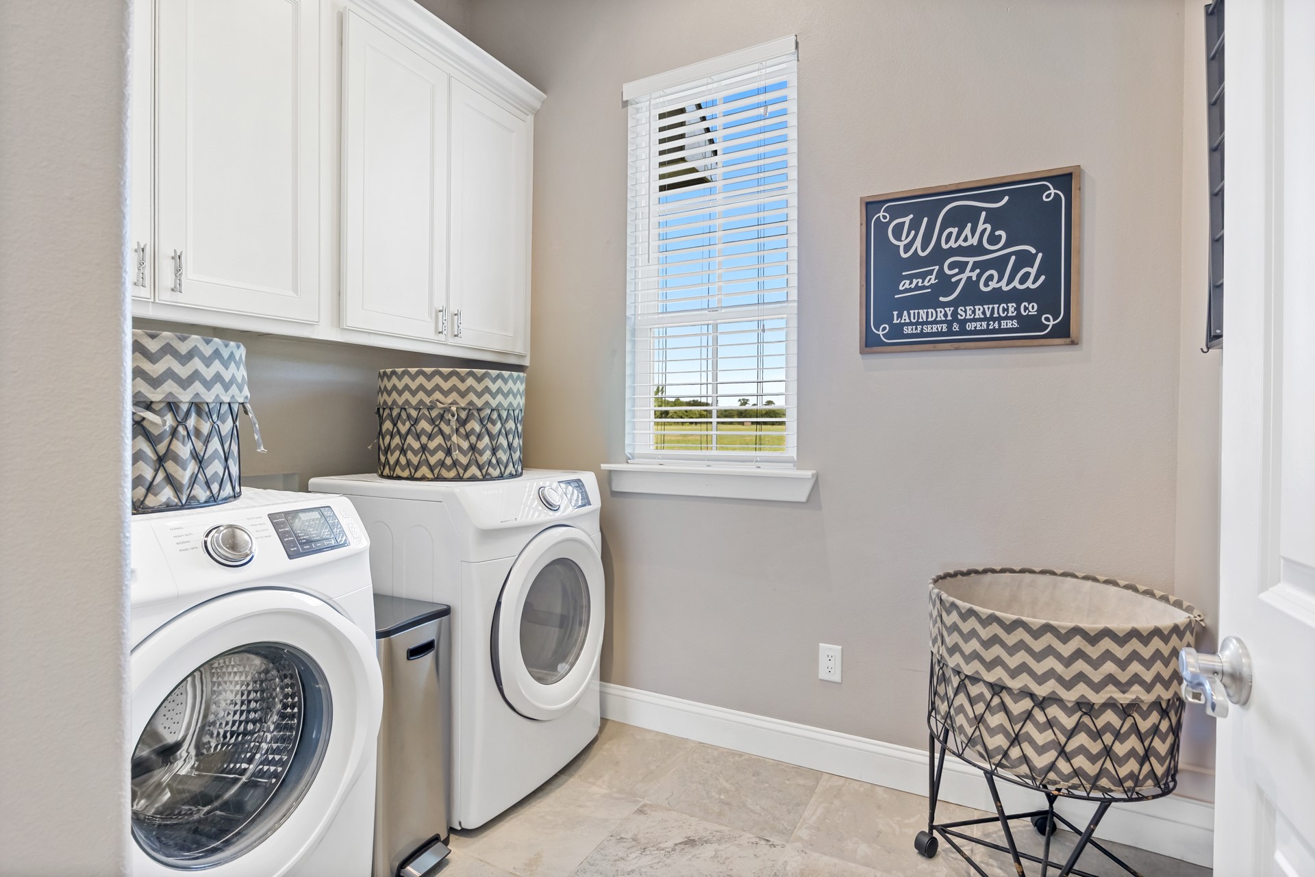 245 Private Road 2714