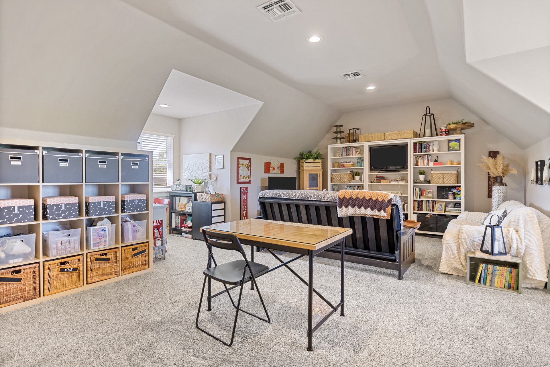 245 Private Road 2714