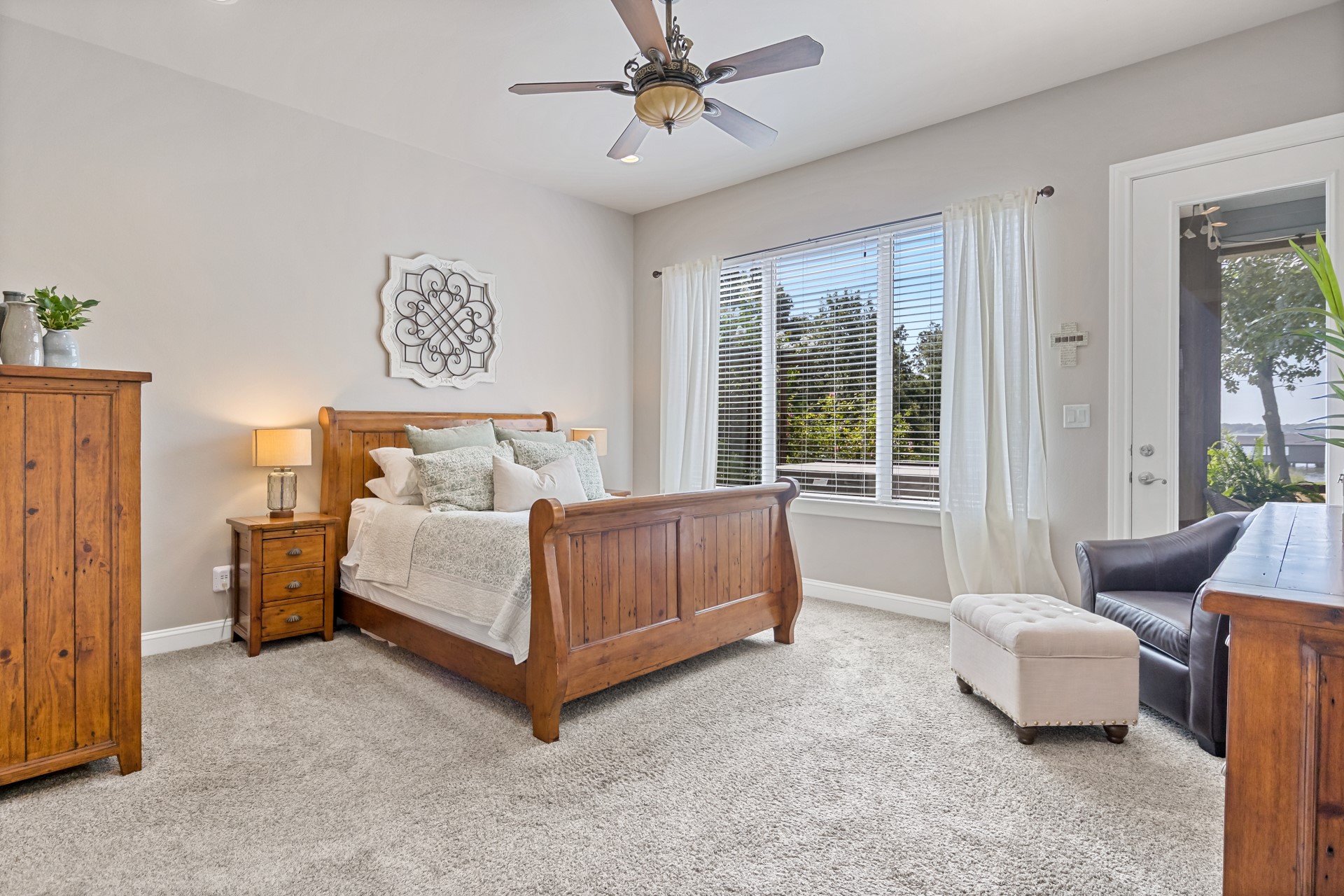 245 Private Road 2714