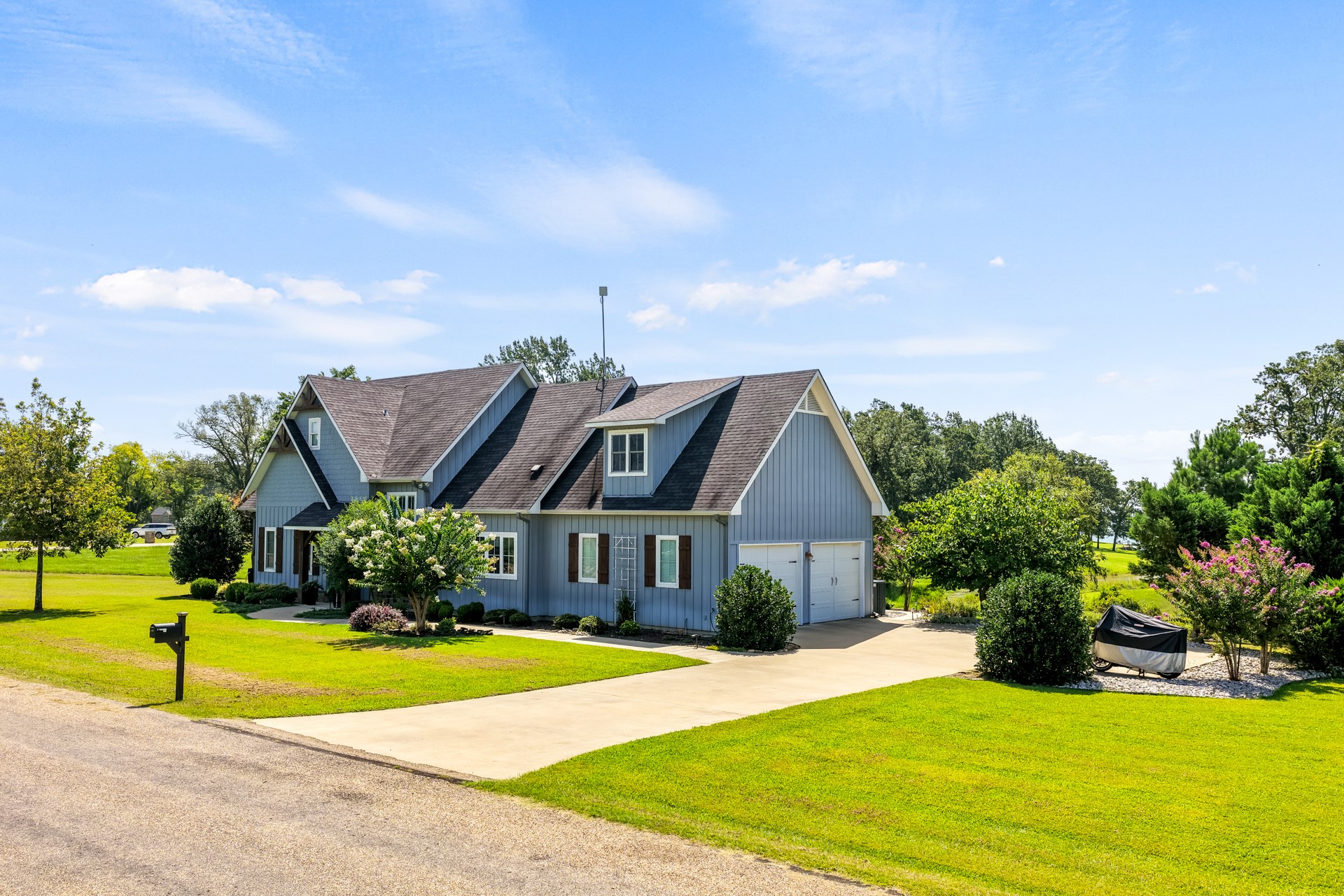 245 Private Road 2714
