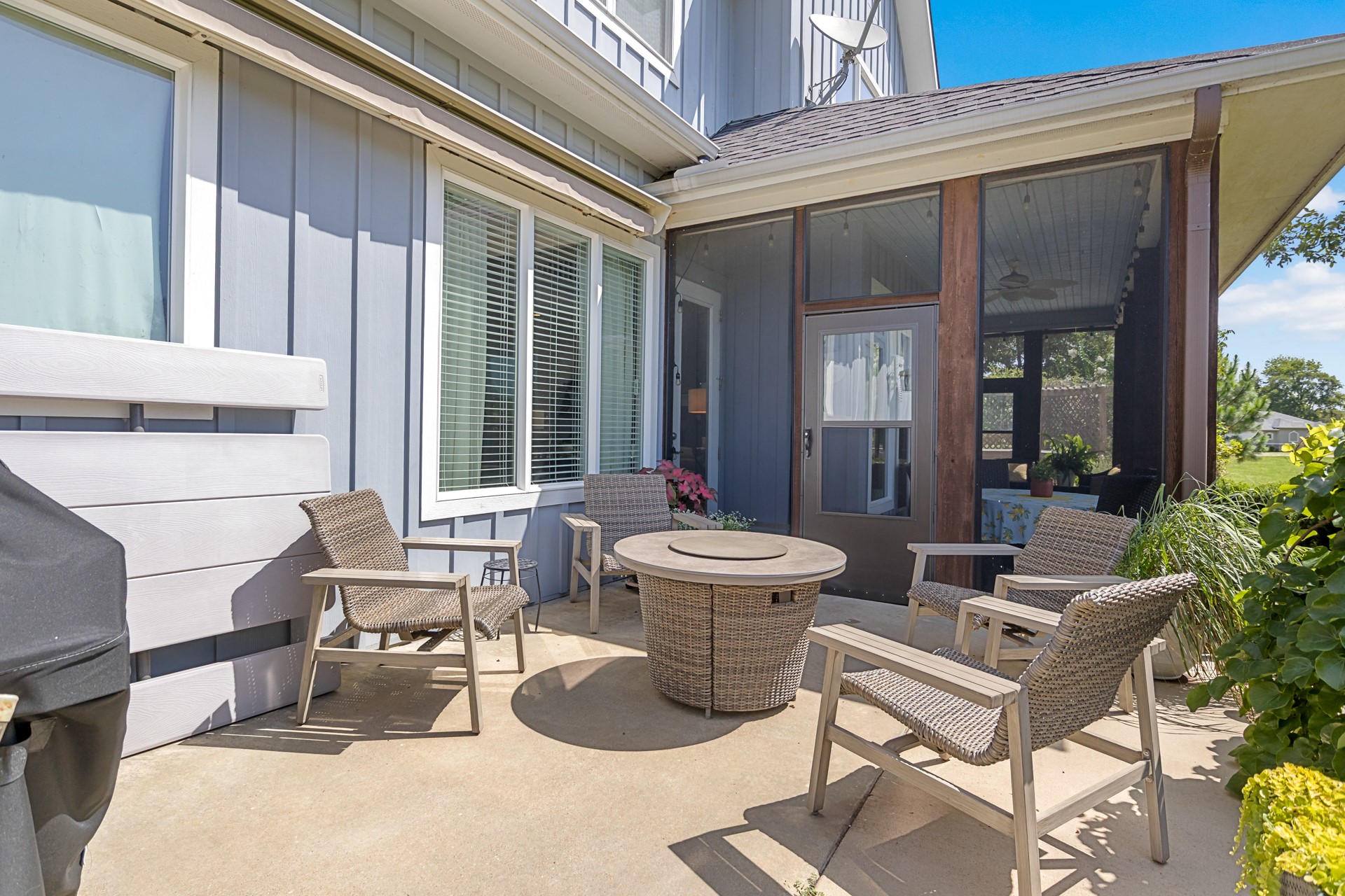 245 Private Road 2714