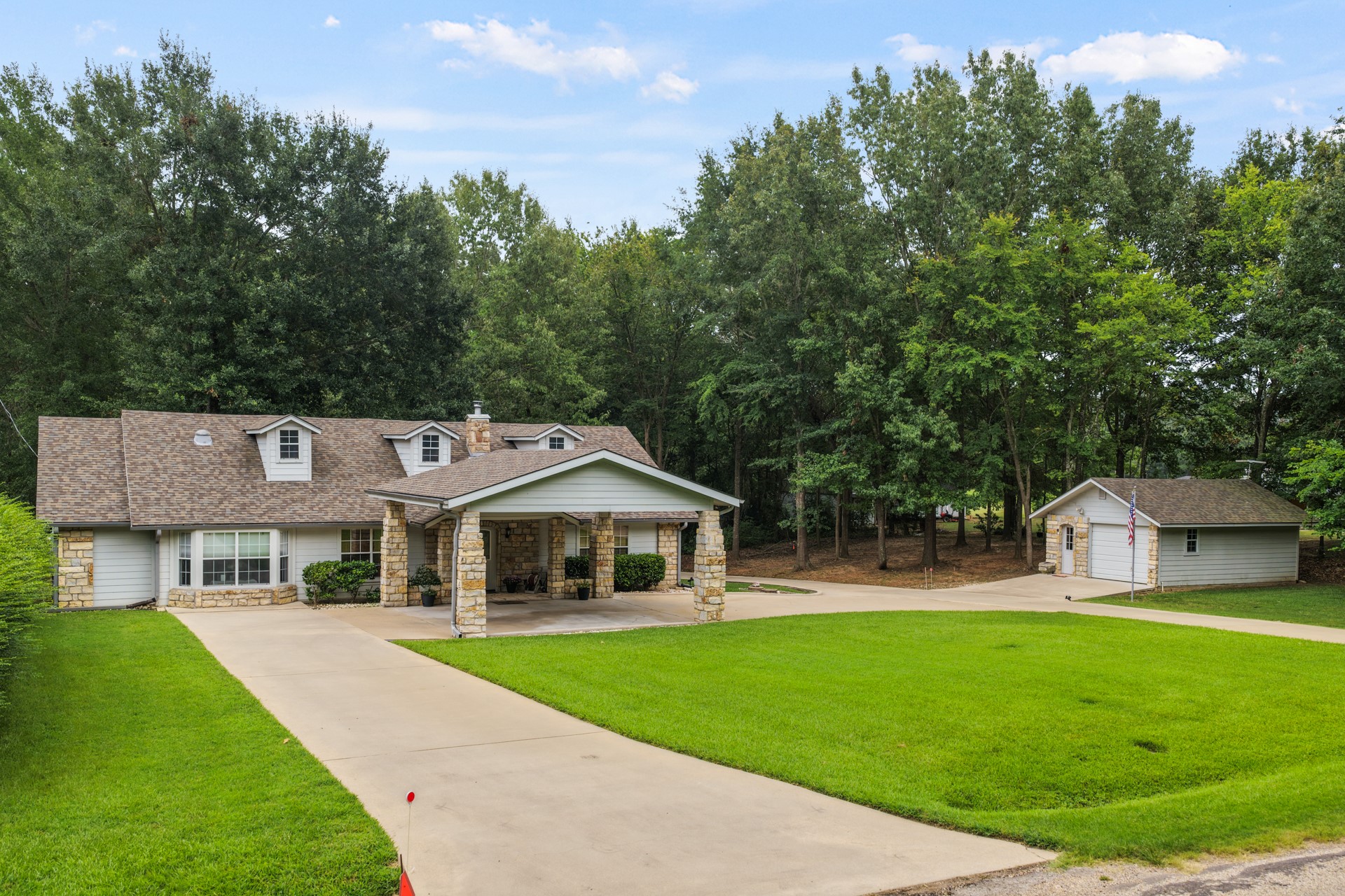 411 County Road 2127
