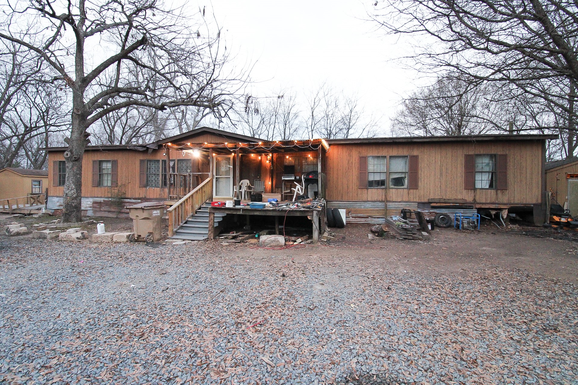 204 E 9th