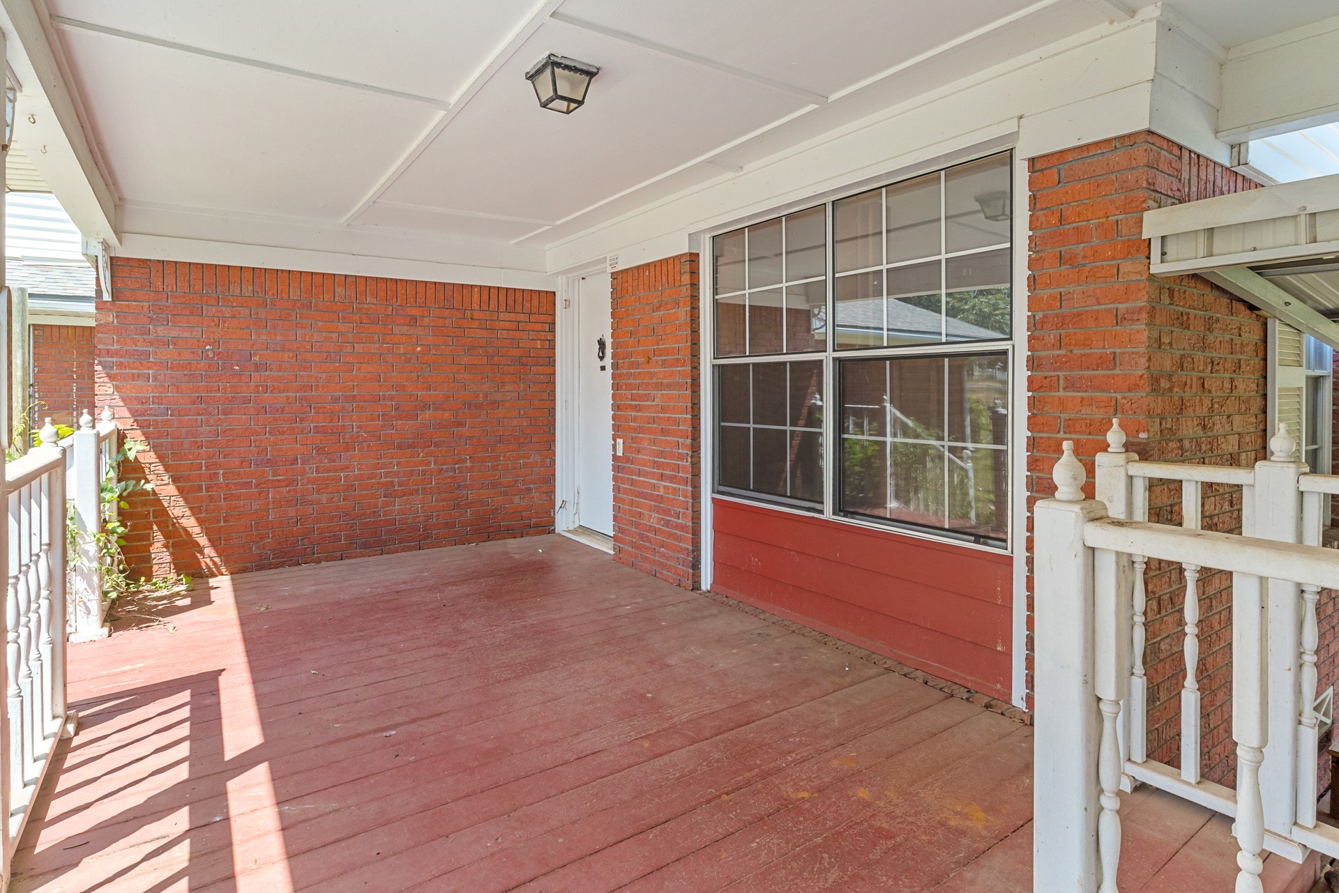 717 E FIRST Street